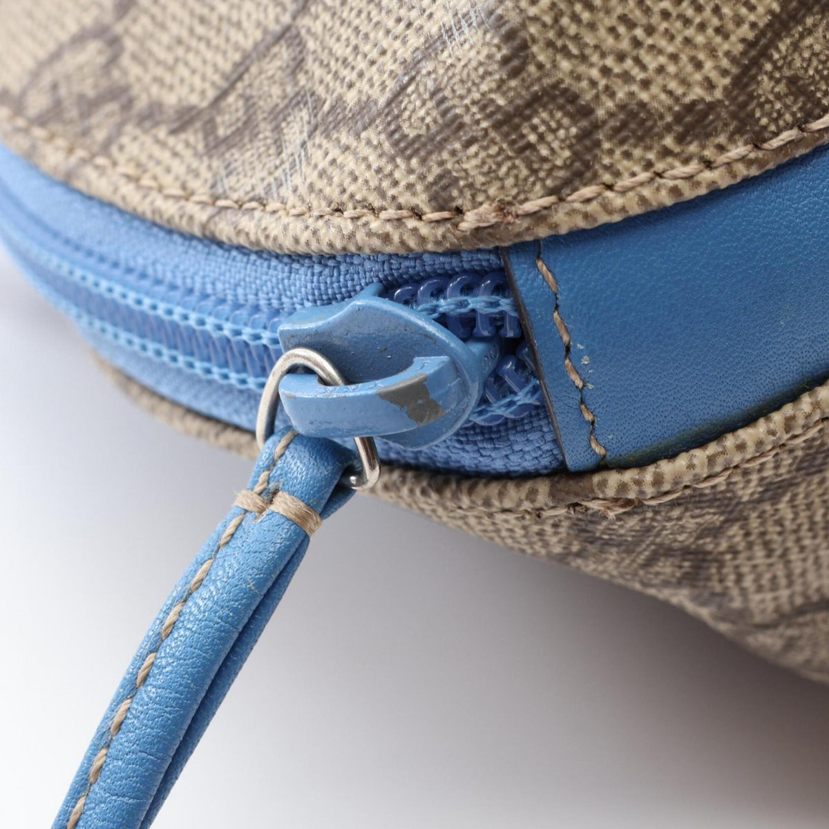 Gucci Beige Blue Pvc Leather Handbag (Pre-Owned)