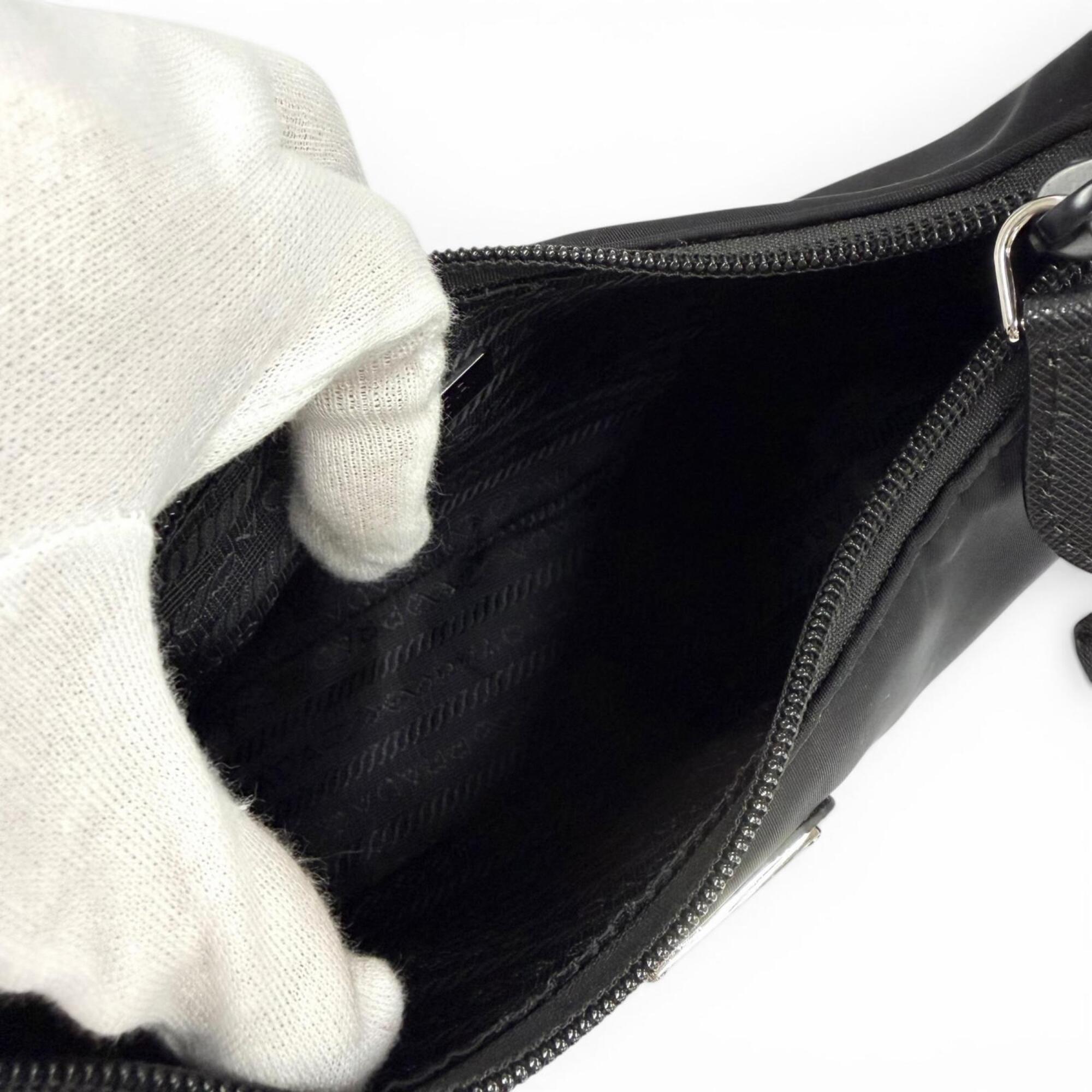 Prada Brown Nylon Shoulder Bag (Pre-Owned)