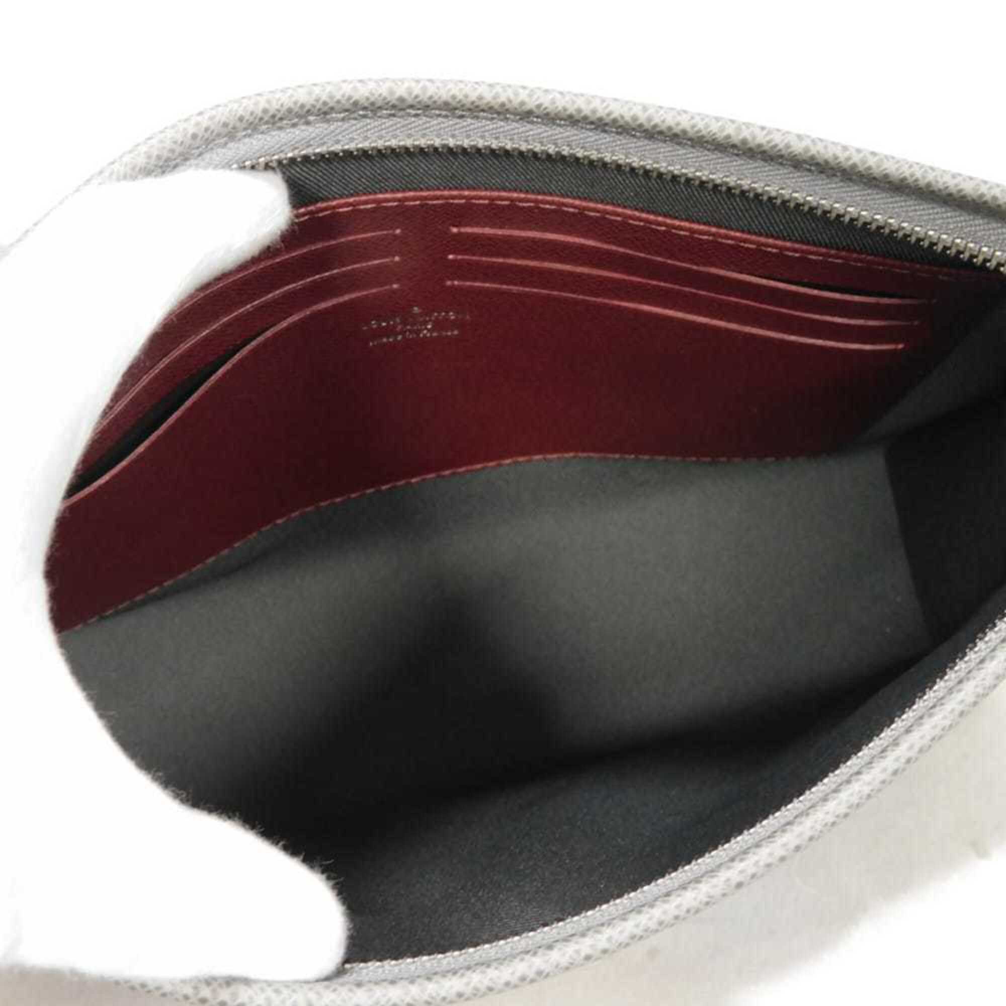 Louis Vuitton Glacier Gray Taiga Leather Clutch Bag Pochette (Pre-Owned)