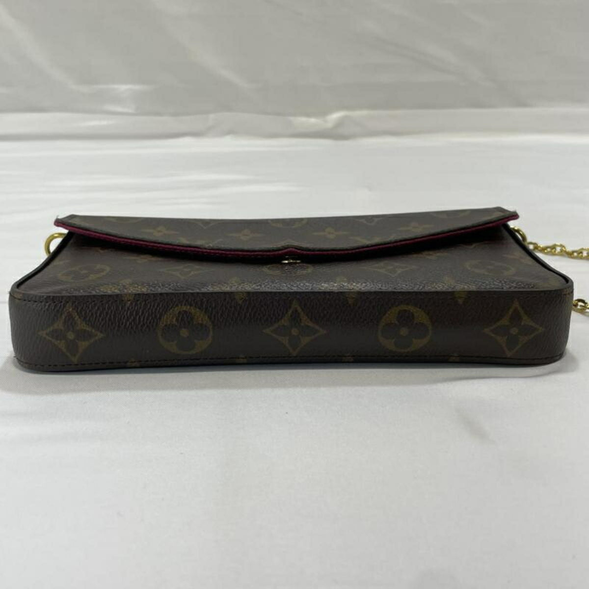 Louis Vuitton Brown Shoulder Bag (Pre-Owned)