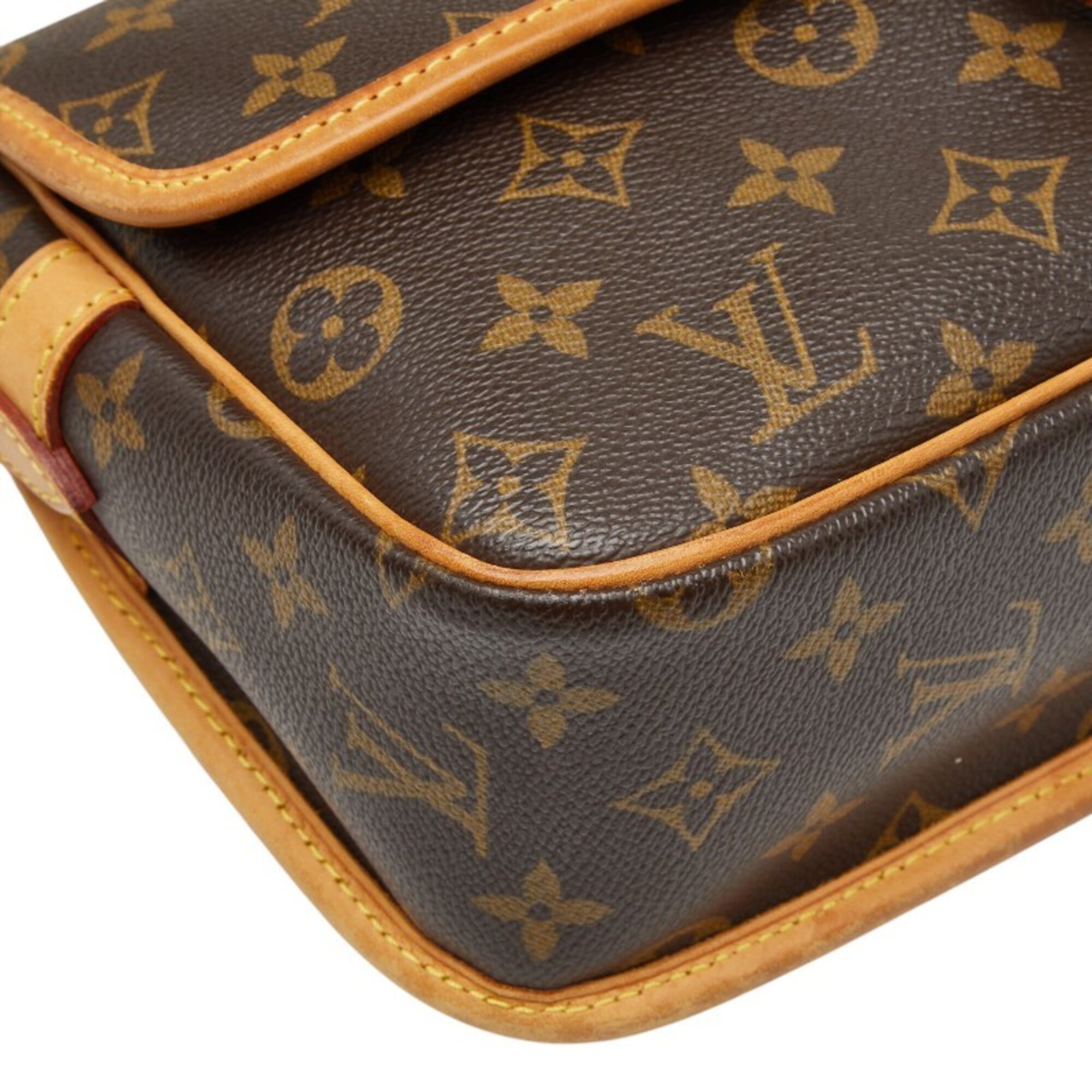 Louis Vuitton Brown Pvc Leather Shoulder Bag (Pre-Owned)