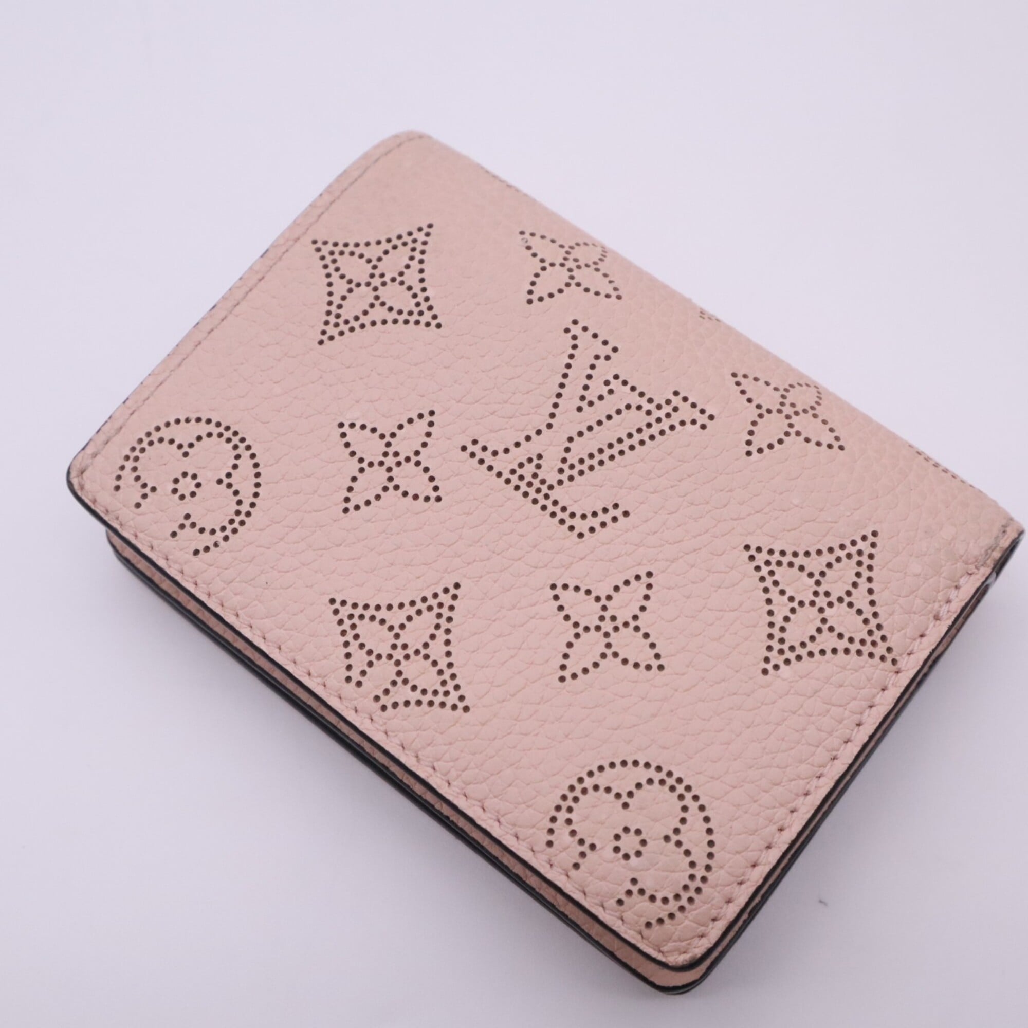 Louis Vuitton Mahina Pink Leather Wallet (Bi-Fold) (Pre-Owned)