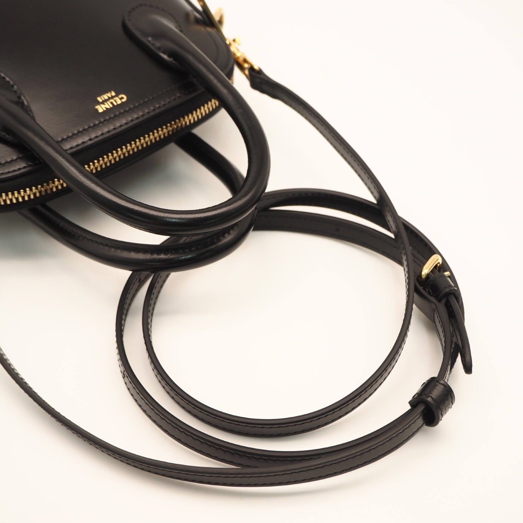 Celine Black Leather Shoulder Bag (Pre-Owned)
