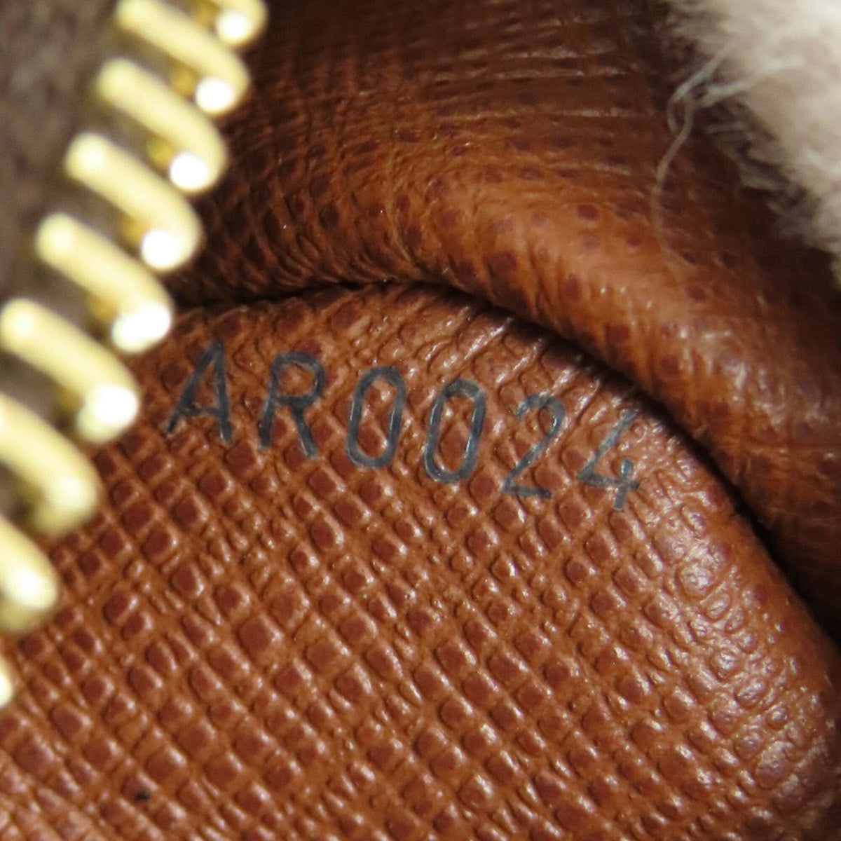 Louis Vuitton Monogram Monogram Monogram Shoulder Bag (Pre-Owned)