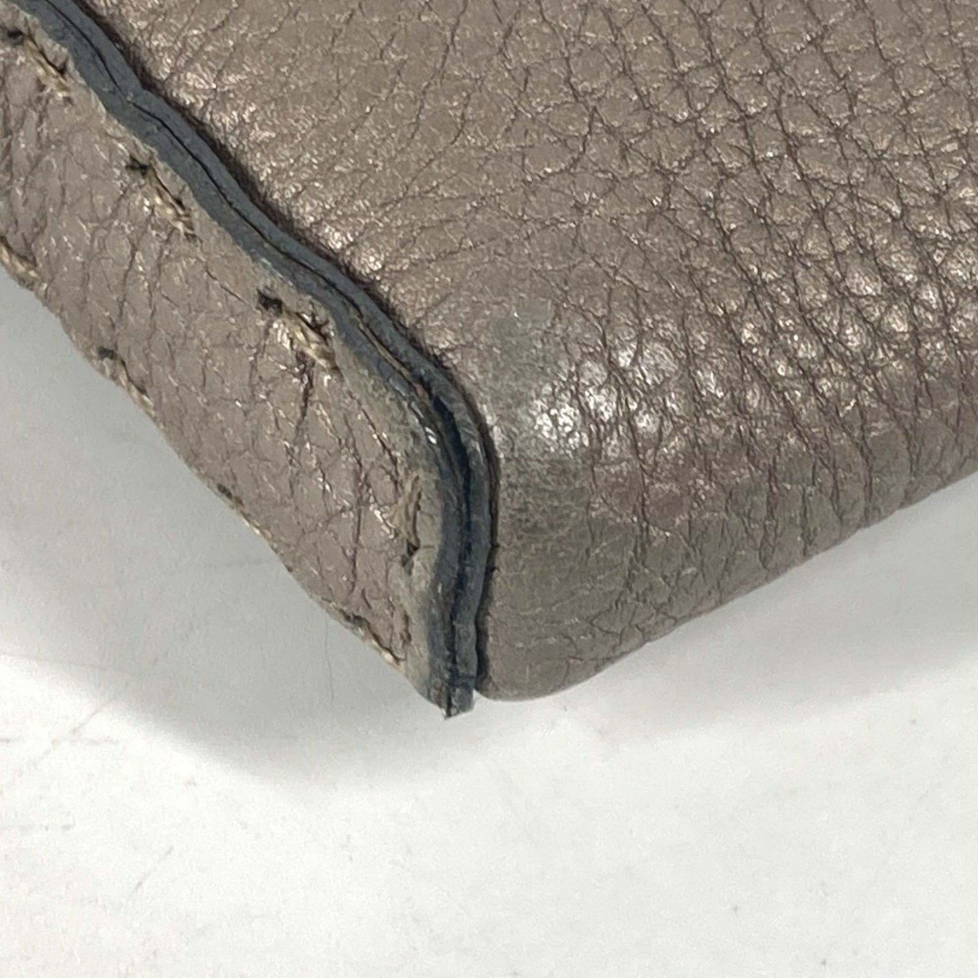 Fendi Selleria Beige Leather Shoulder Bag (Pre-Owned)