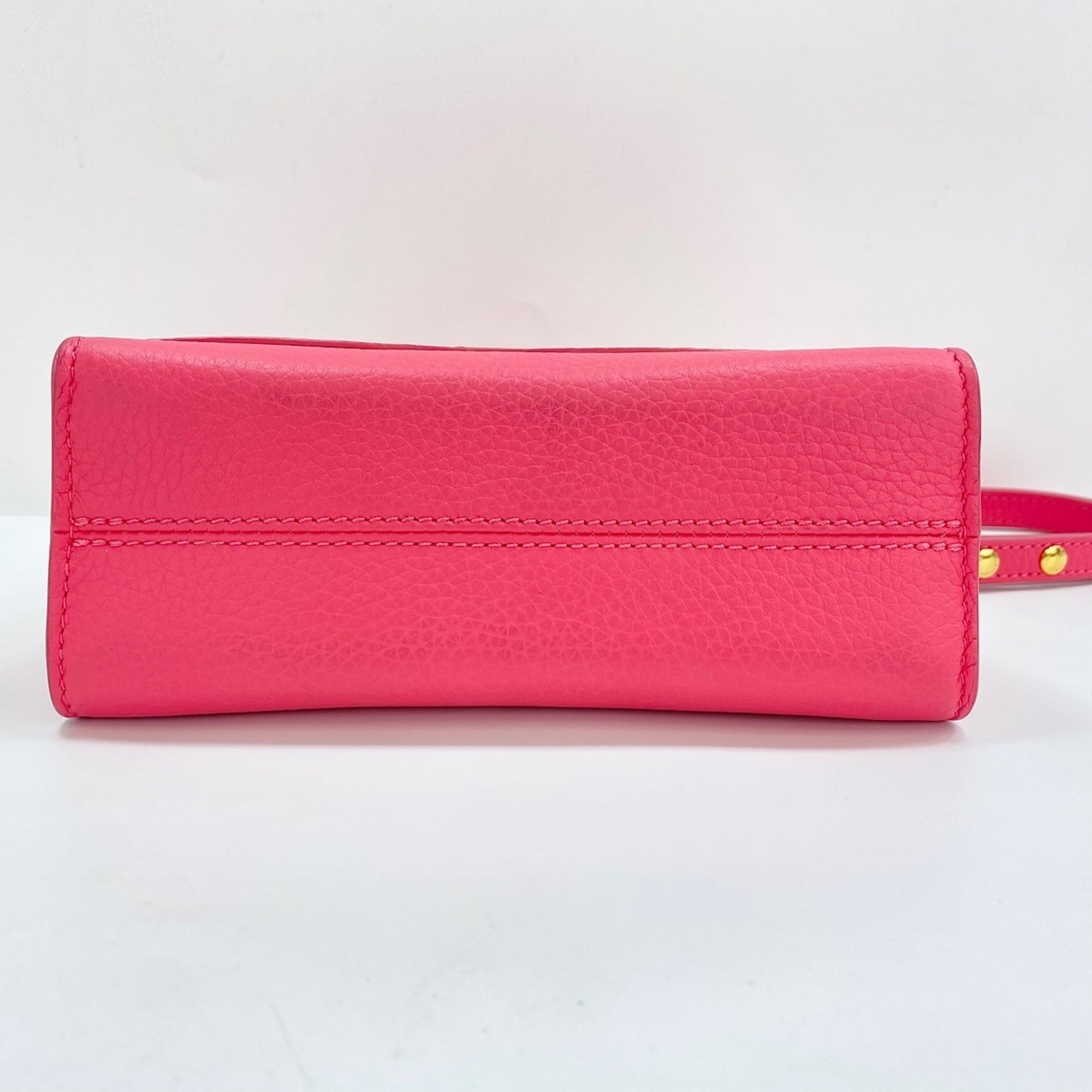 Louis Vuitton Pink Handbag (Pre-Owned)