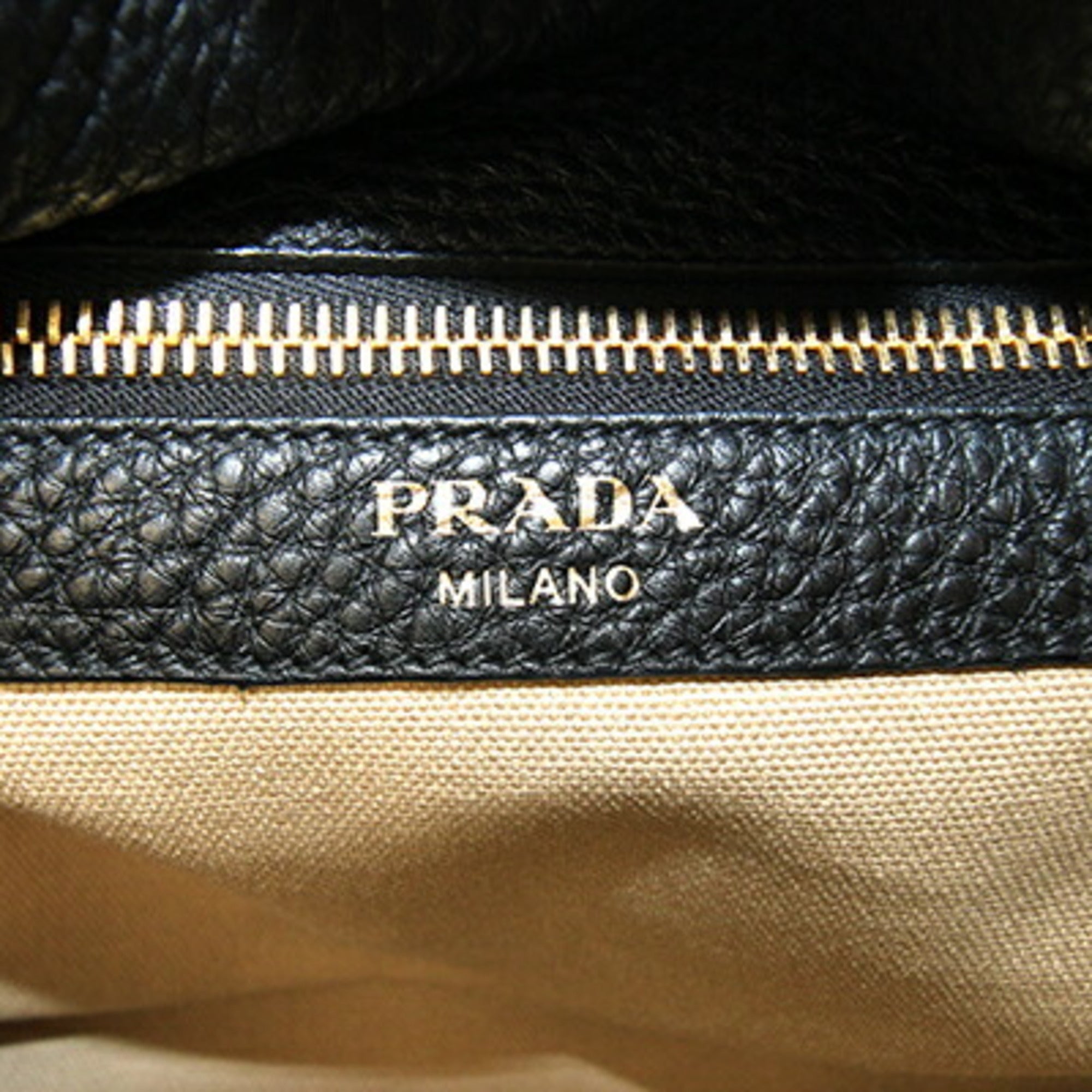 Prada Black Leather Handbag (Pre-Owned)