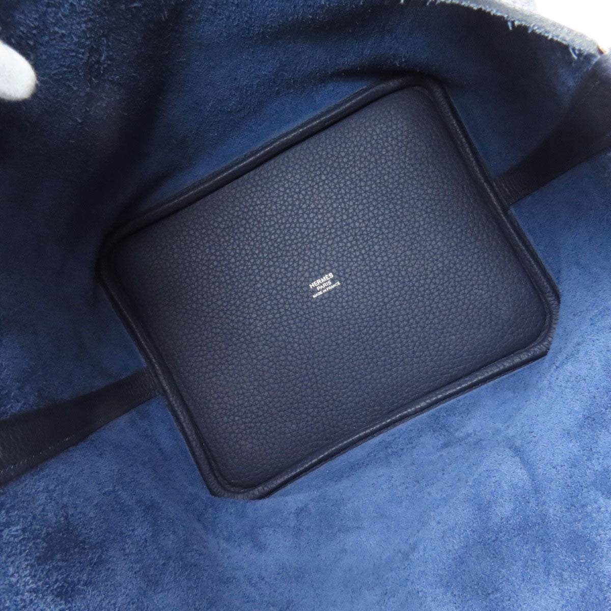 Hermes Navy Handbag (Pre-Owned)