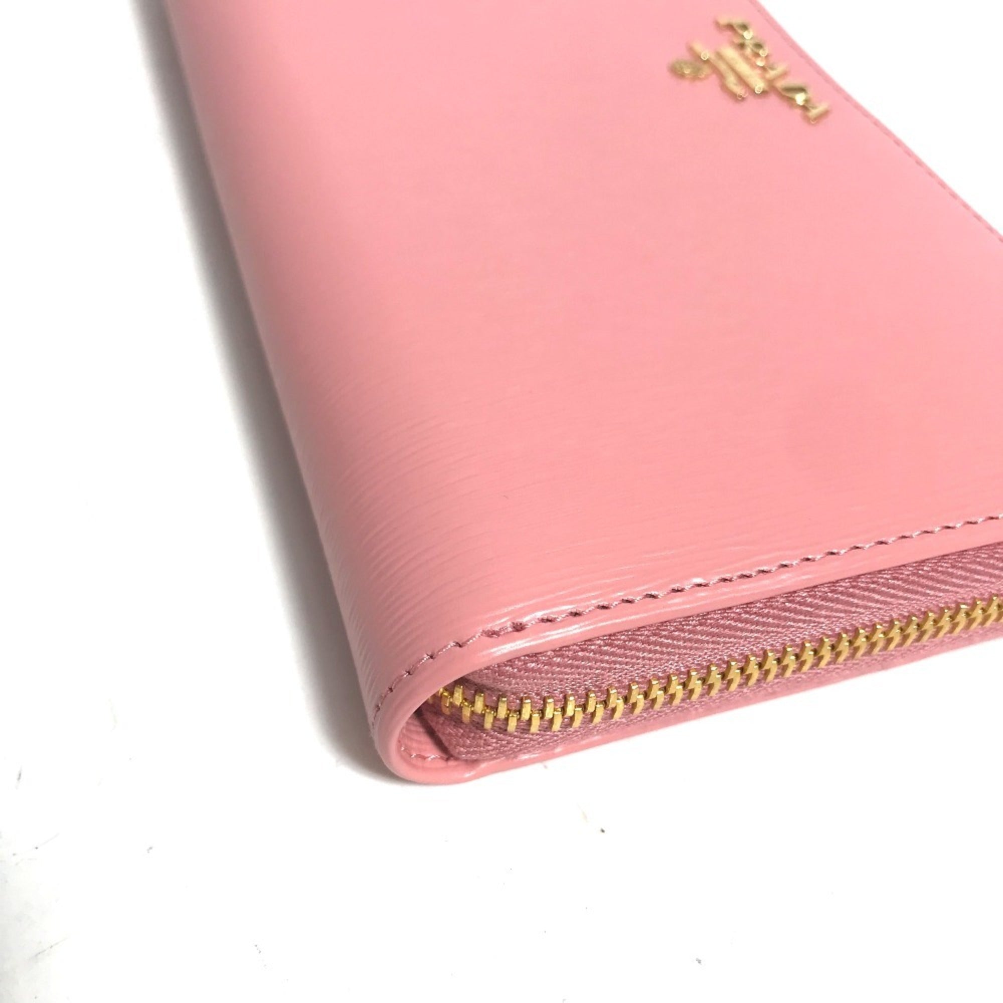 Prada Pink Saffiano Metal Long Wallet (Bi-Fold) (Pre-Owned)