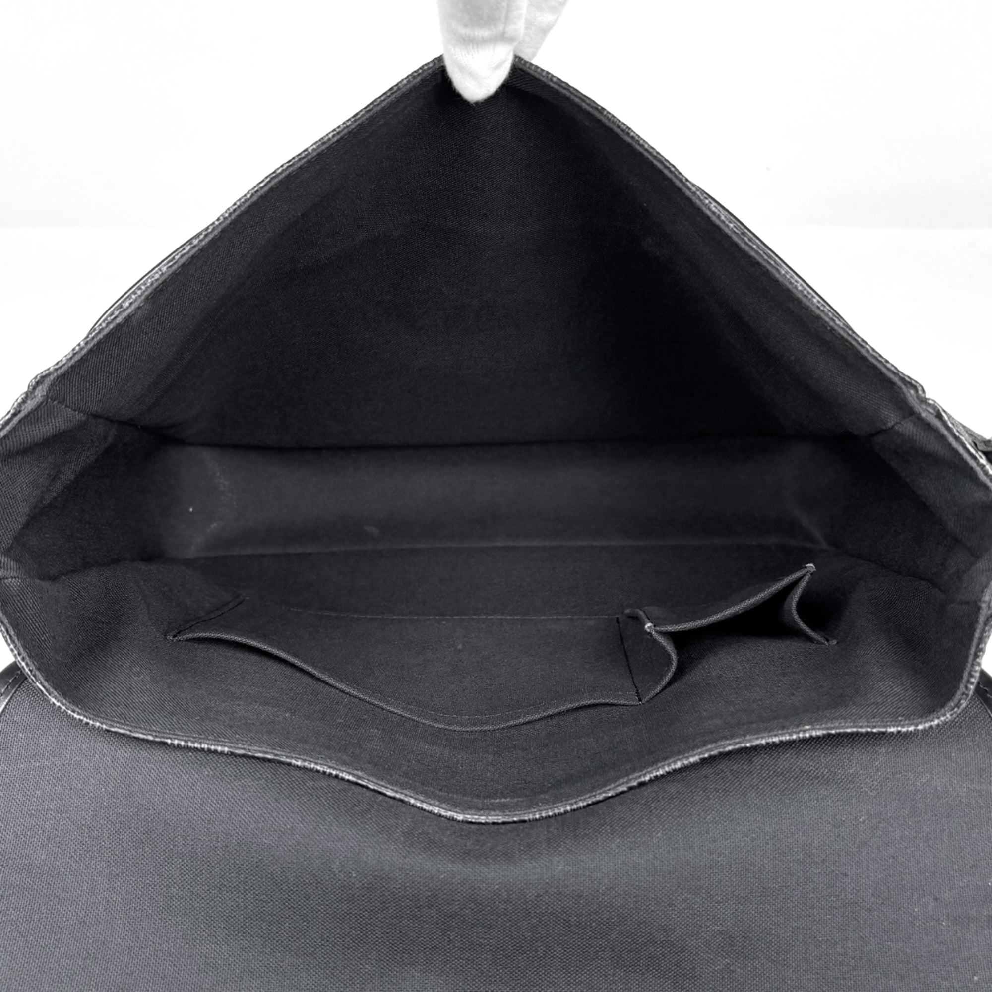 Louis Vuitton Black Damier Graphite Messenger Bag Shoulder Bag (Pre-Owned)