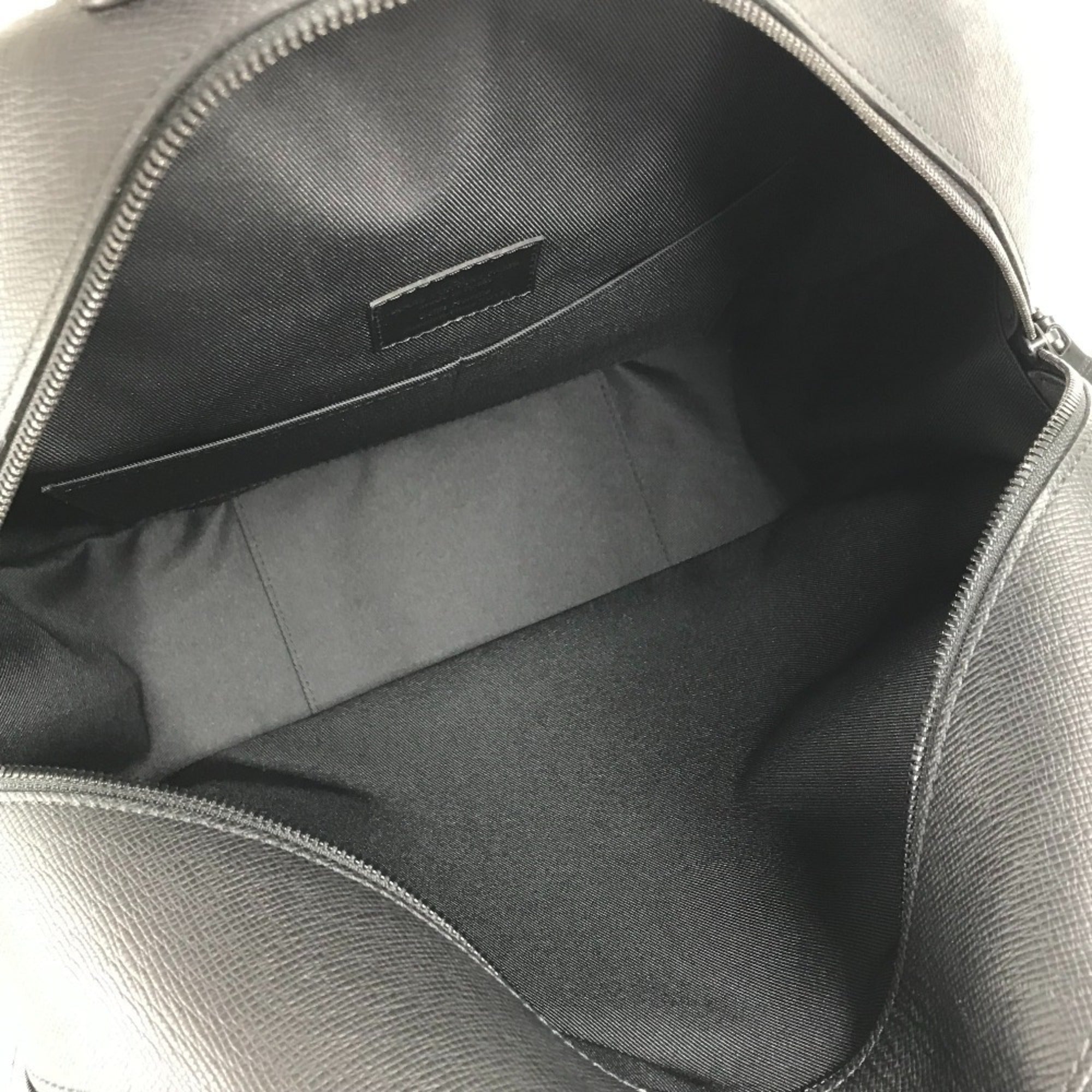 Louis Vuitton Taiga Ardoise Black Taiga Leather Pochette Shoulder Bag (Pre-Owned)