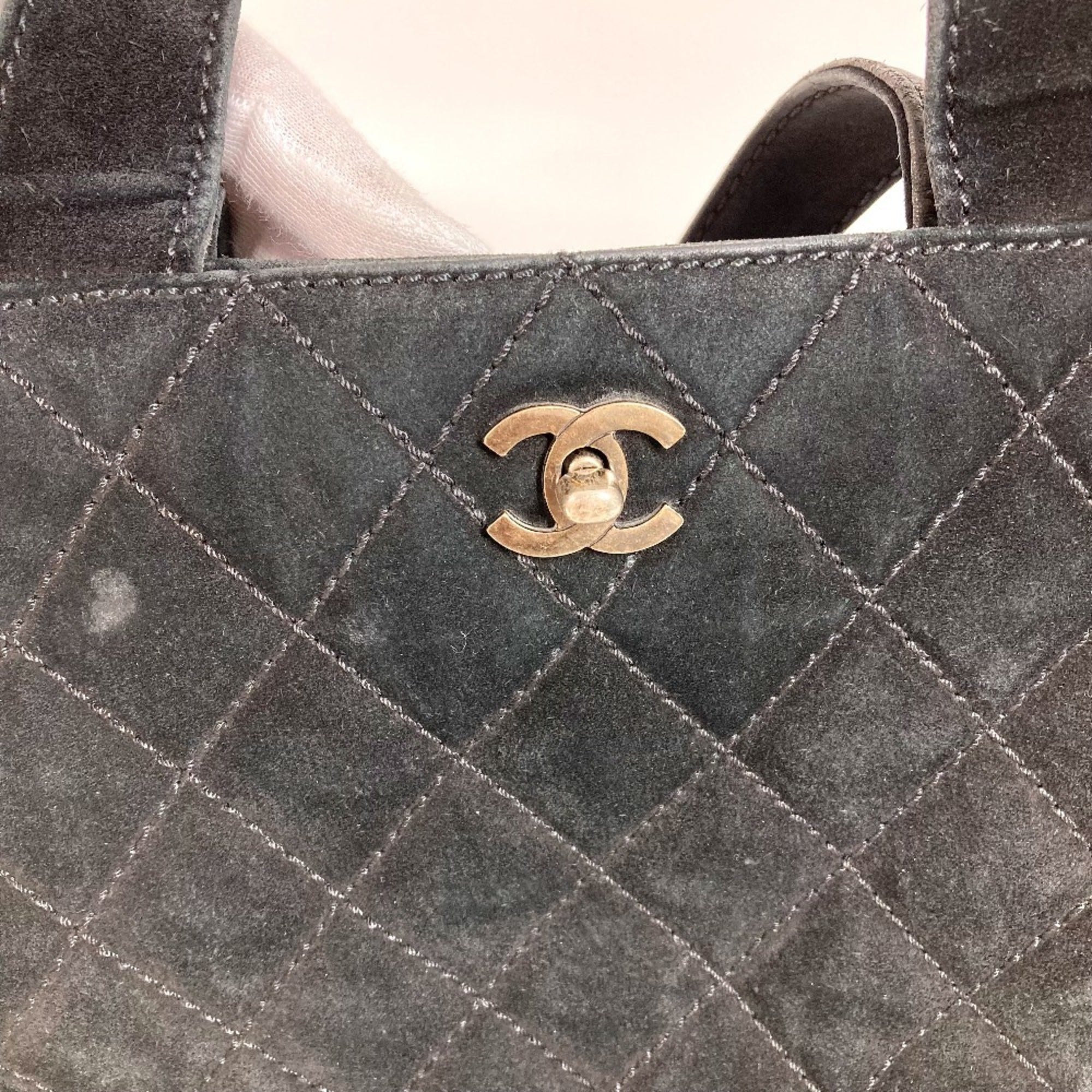 Chanel Black Suede Shoulder Bag Tote Bag (Pre-Owned)