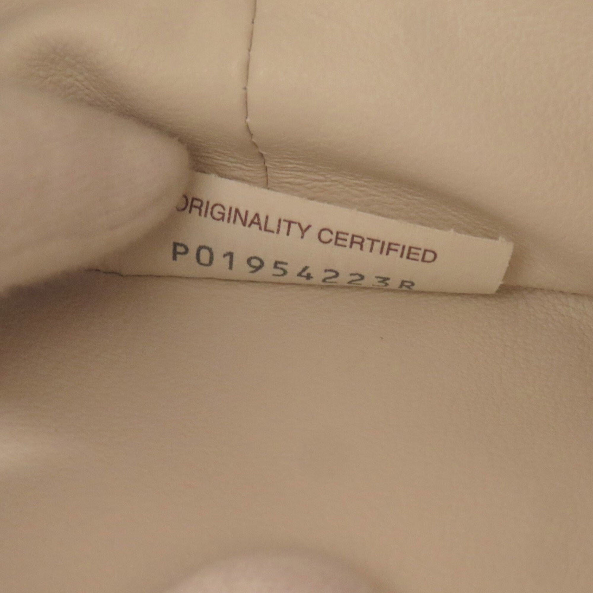 Bottega Veneta White Leather Handbag (Pre-Owned)