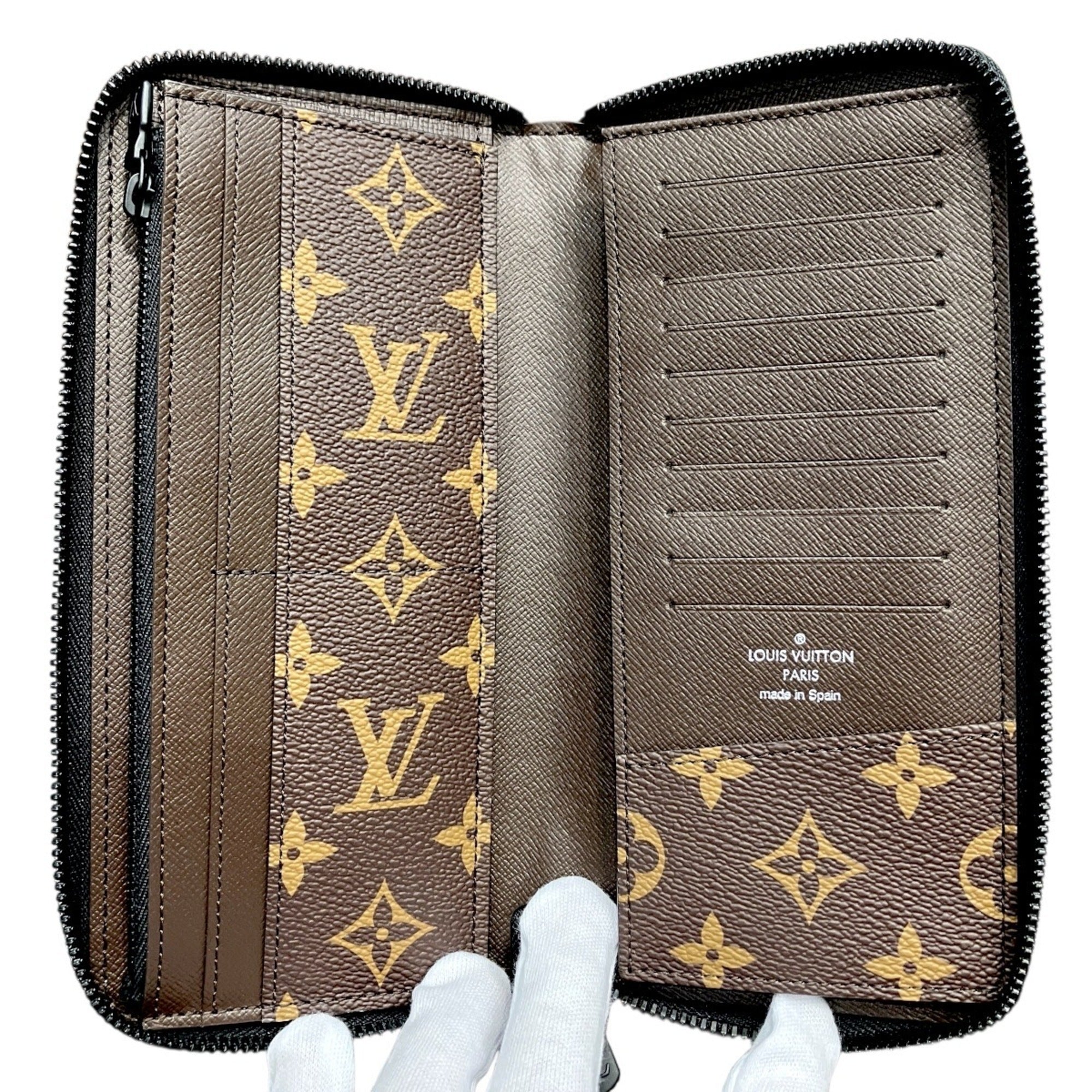 Louis Vuitton Monogram Monogram Canvas Coin Purse/Coin Case (Pre-Owned)