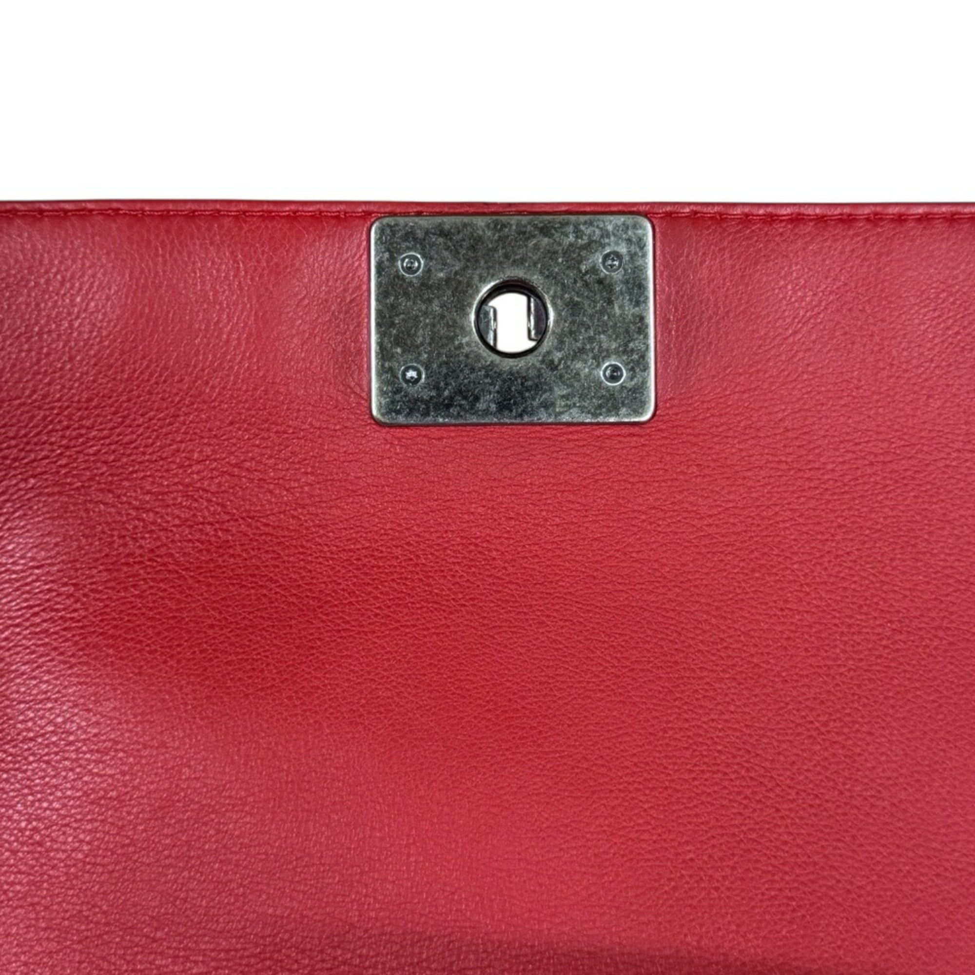 Chanel Boy Chanel Red Color Leather Shoulder Bag (Pre-Owned)