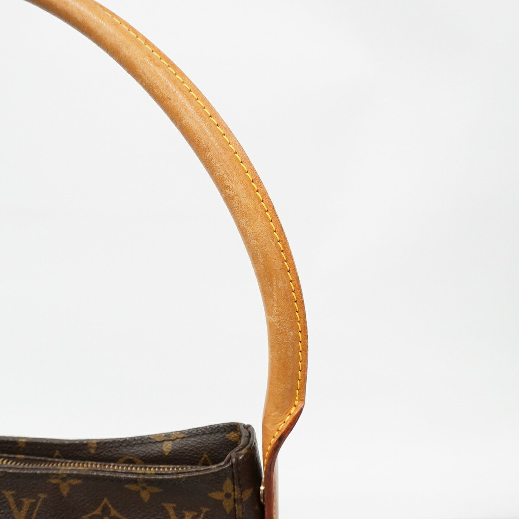 Louis Vuitton Brown Shoulder Bag (Pre-Owned)