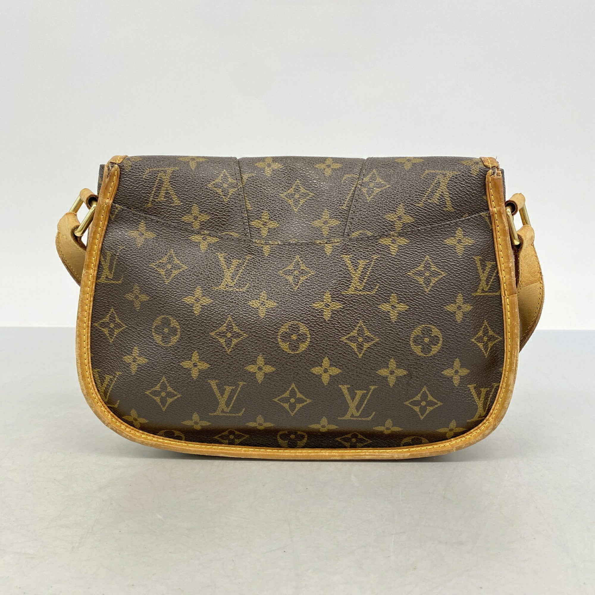 Louis Vuitton Brown Shoulder Bag (Pre-Owned)