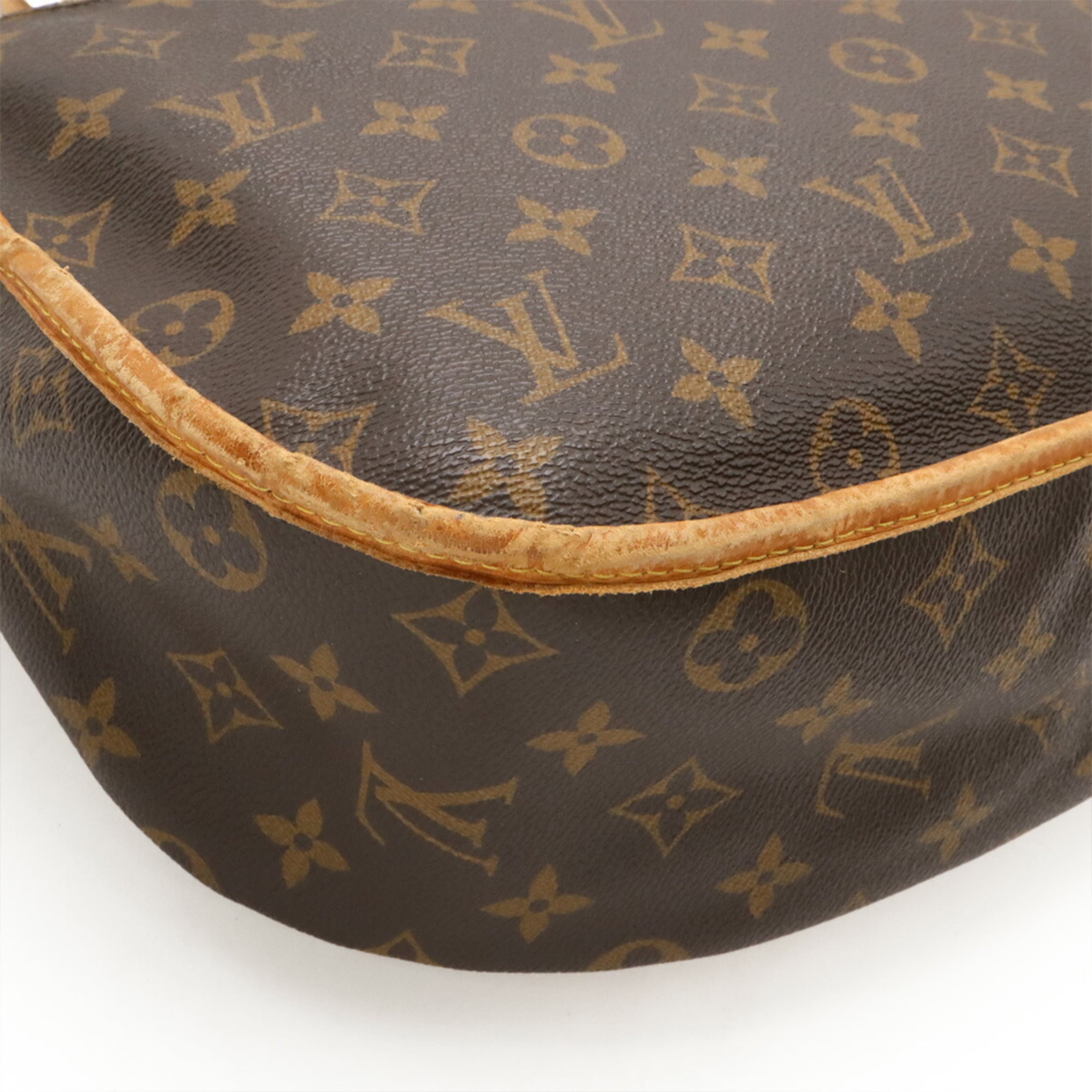 Louis Vuitton Brown Monogram Canvas Shoulder Bag (Pre-Owned)