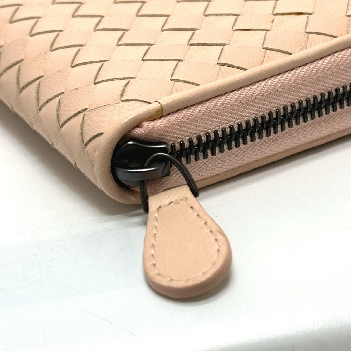 Bottega Veneta Pink Intrecciato Long Wallet (Bi-Fold) (Pre-Owned)