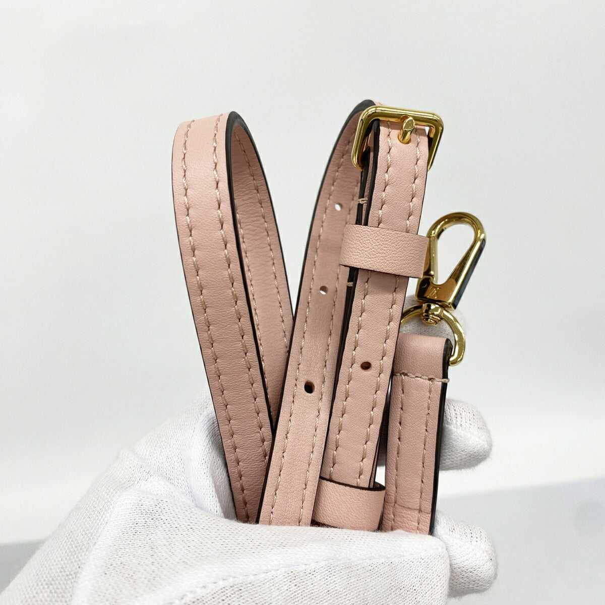 Louis Vuitton Rose Poudre Handbag (Pre-Owned)