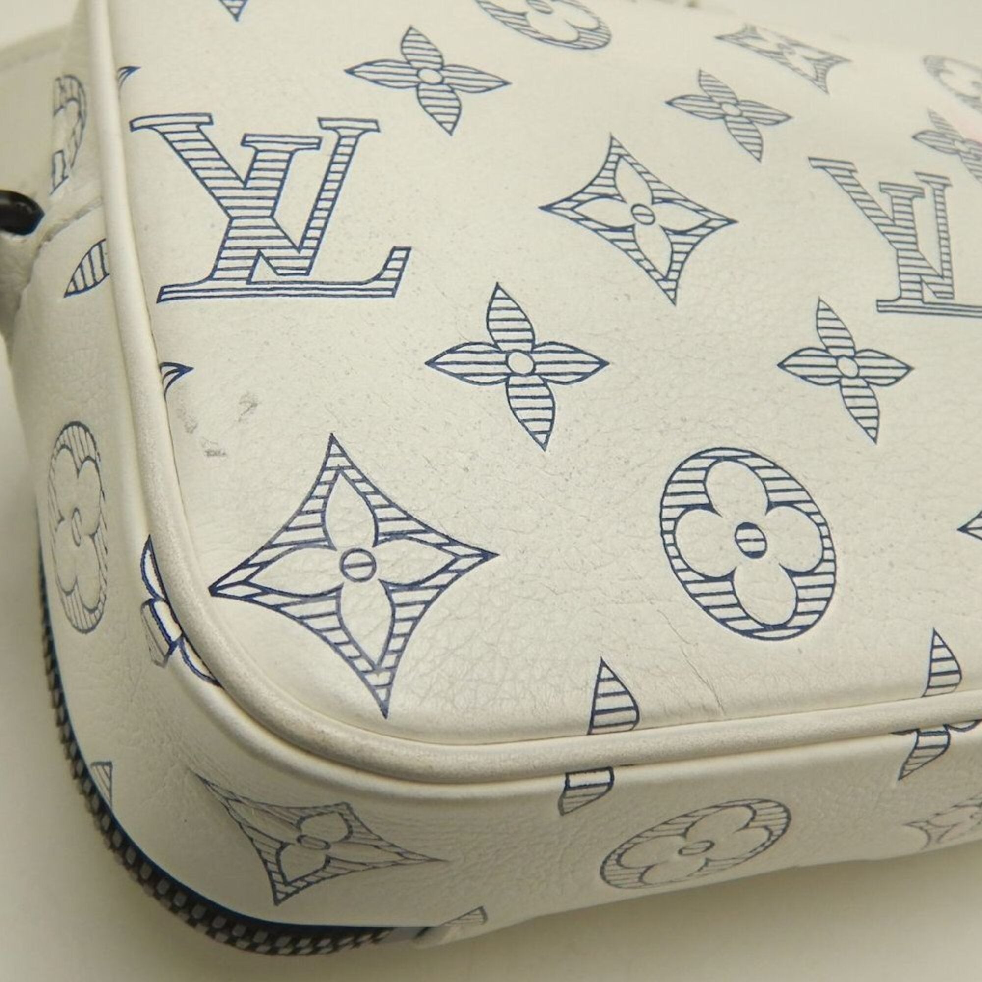 Louis Vuitton Monogram Shadow Blanc Leather Shoulder Bag (Pre-Owned)