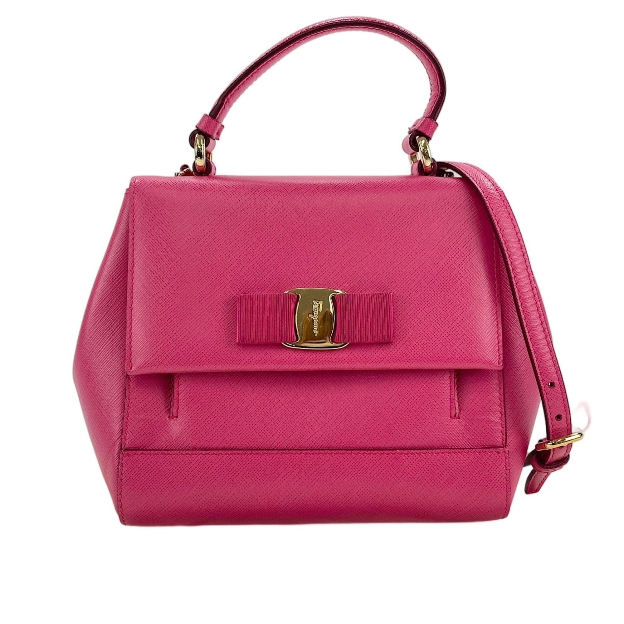 Salvatore Ferragamo Pink Shoulder Bag (Pre-Owned)