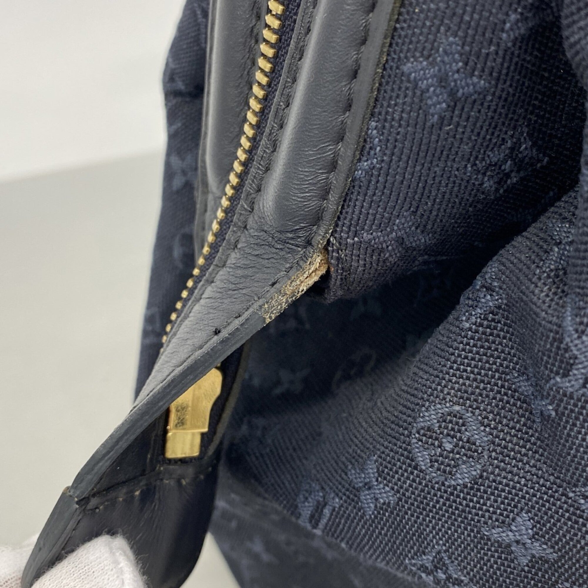 Louis Vuitton Tst Blue Handbag (Pre-Owned)