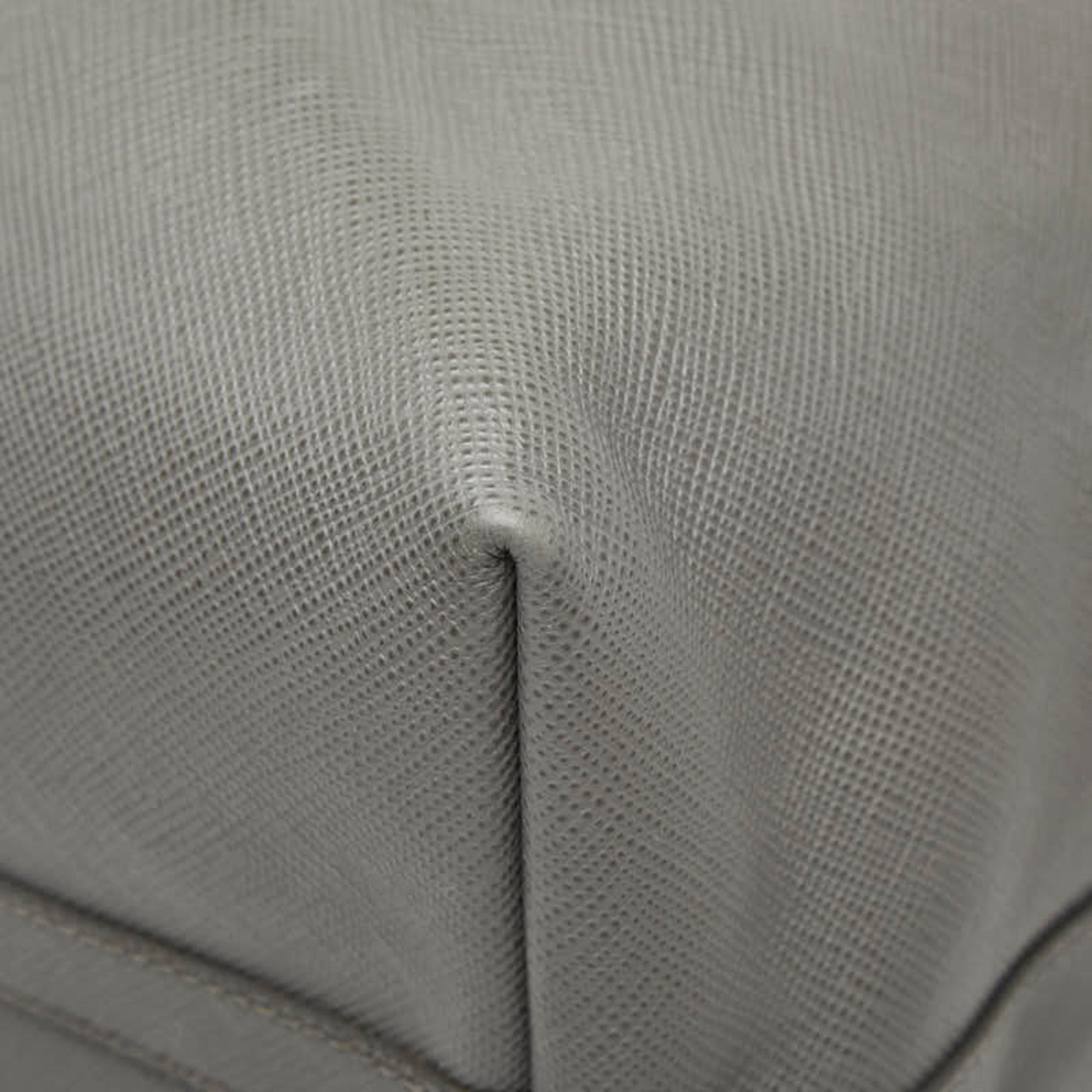 Prada Gray Leather Tote Bag (Pre-Owned)
