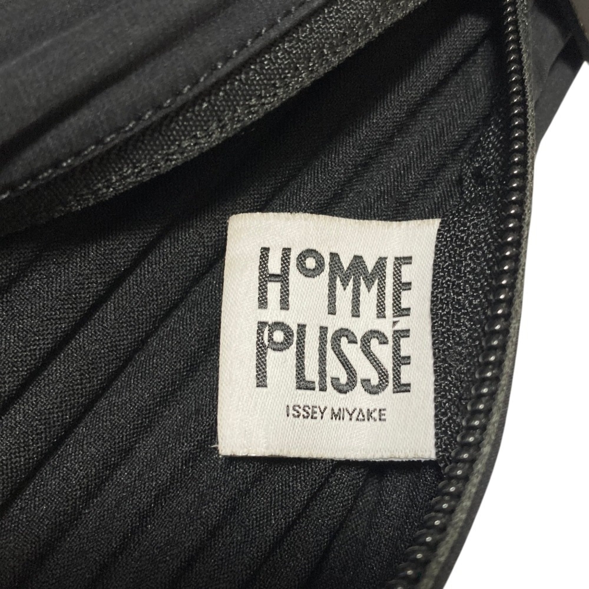 Issey Miyake Black Handbag (Pre-Owned)