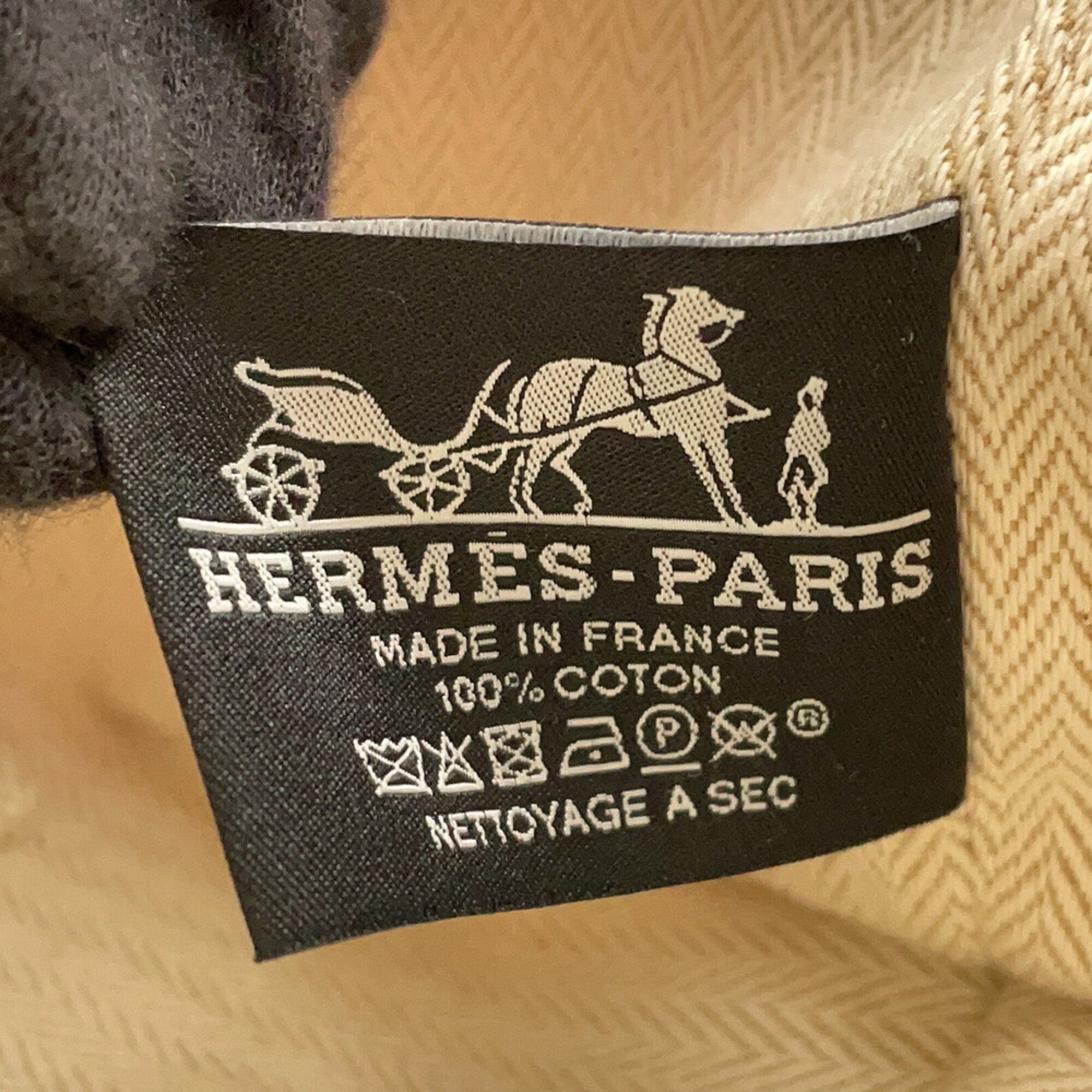 Hermes Red Color Canvas Handbag Pouch (Pre-Owned)