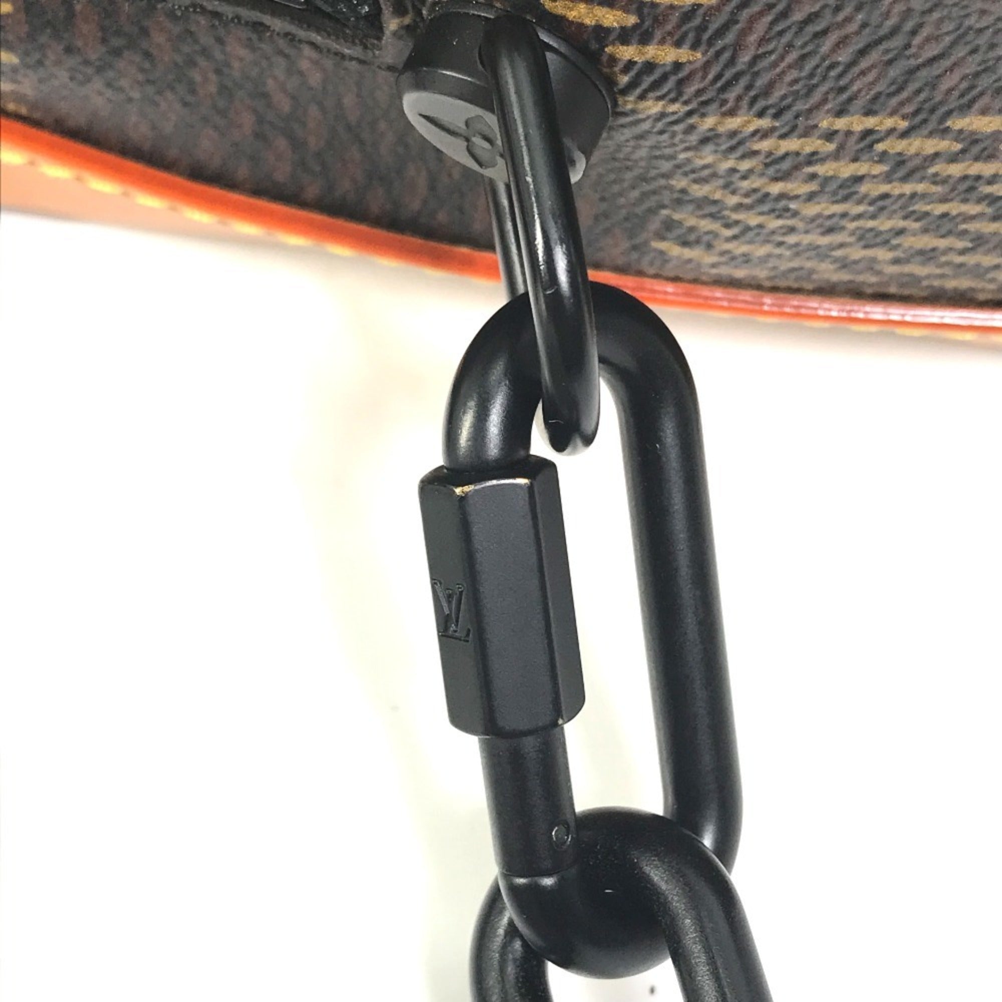 Louis Vuitton Brown Pochette Shoulder Bag (Pre-Owned)