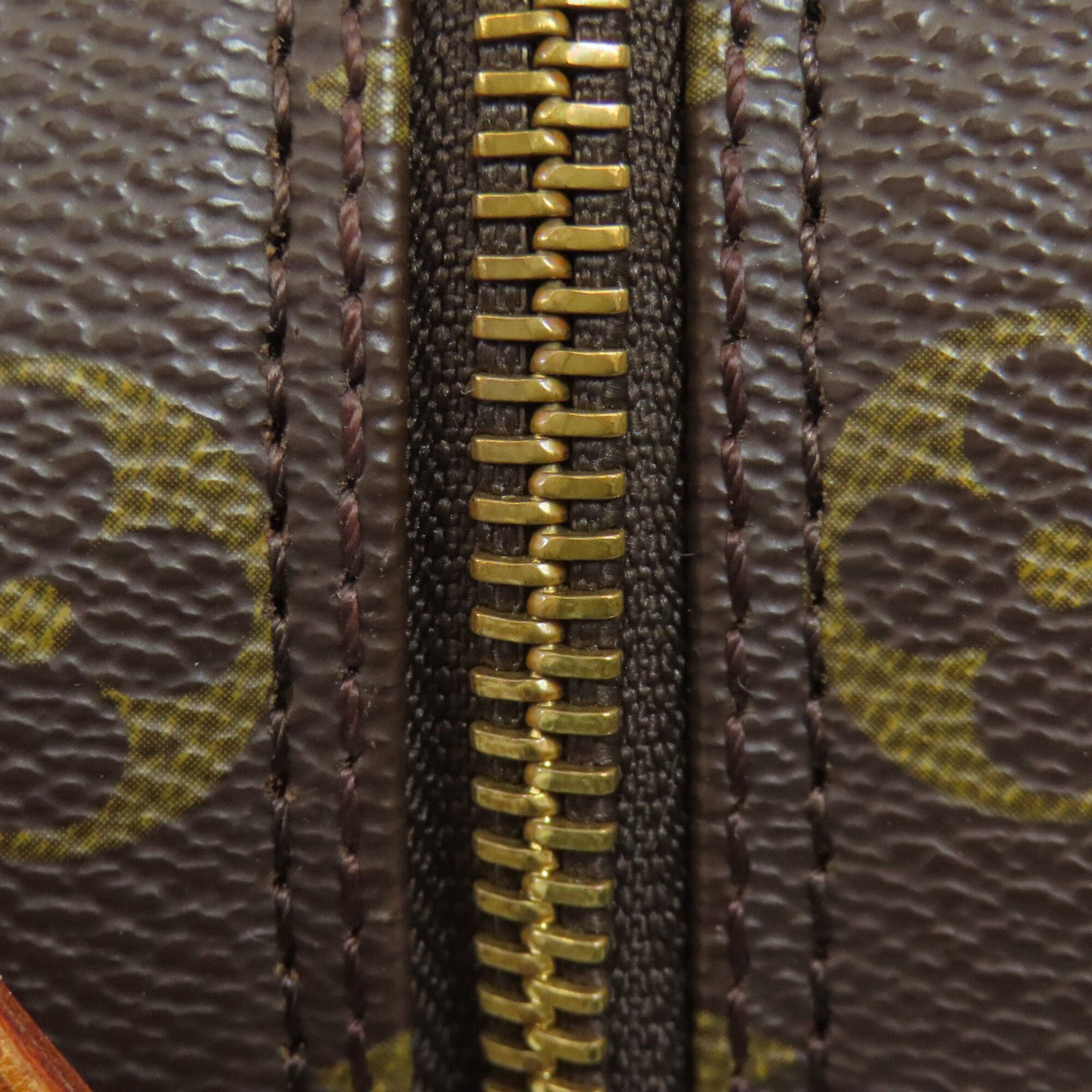 Louis Vuitton Brown Monogram Monogram Canvas Shoulder Bag (Pre-Owned)