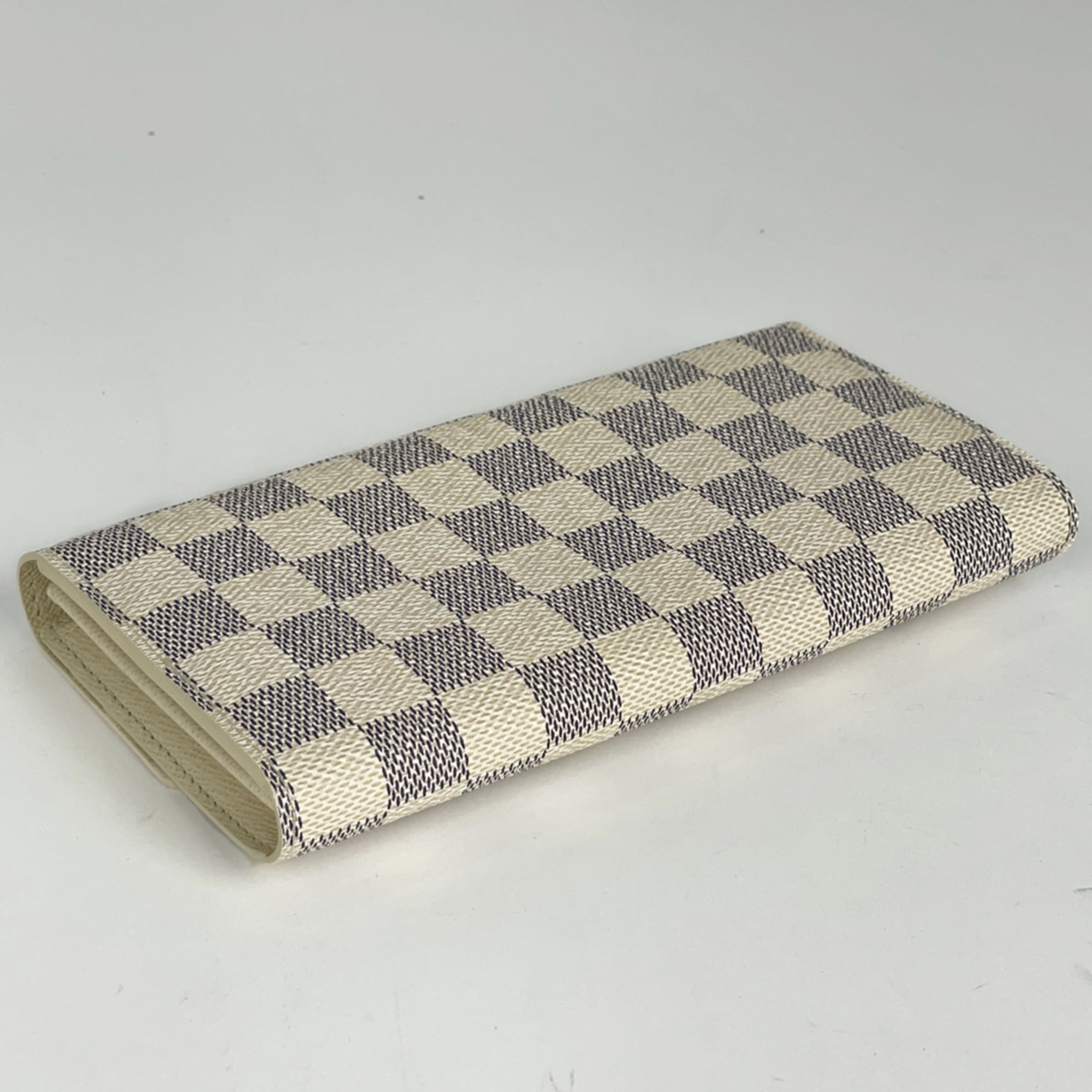 Louis Vuitton Damier Azur White Damier Azur Long Wallet (Bi-Fold) (Pre-Owned)