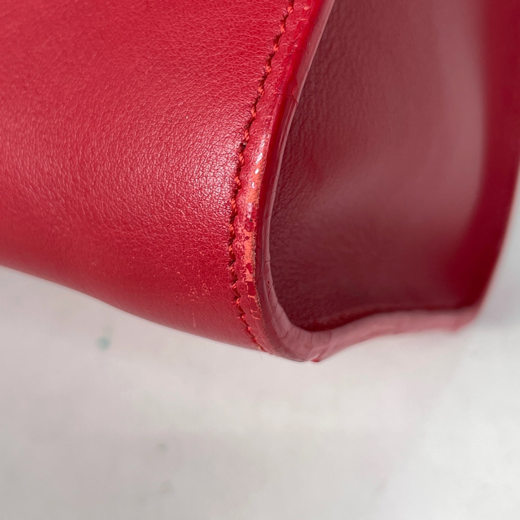 Saint Laurent Red Color Leather Handbag Shoulder Bag (Pre-Owned)