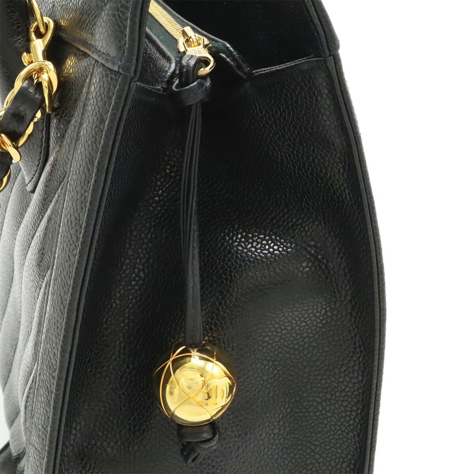 Chanel Chevron (V Stitch) Black Leather Handbag Shoulder Bag (Pre-Owned)
