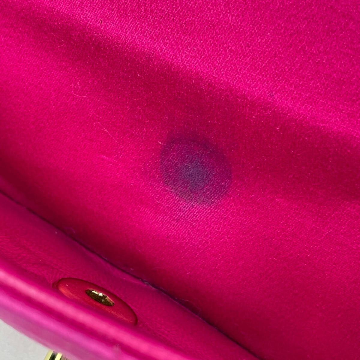 Chanel Pink Satin Leather Shoulder Bag (Pre-Owned)