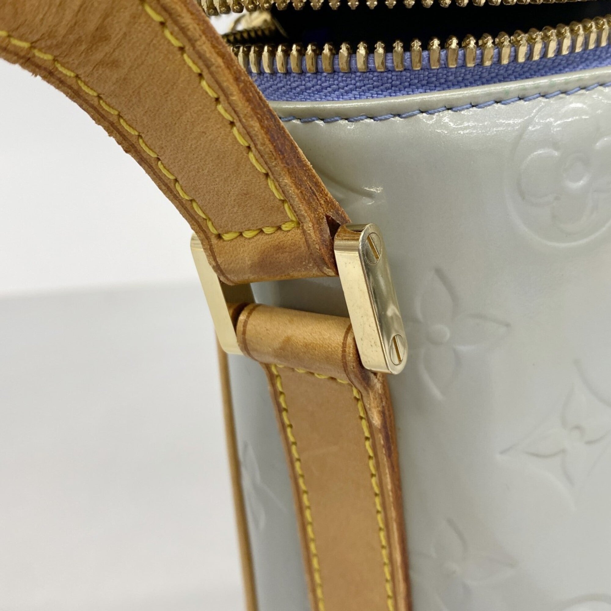 Louis Vuitton Purple Shoulder Bag (Pre-Owned)