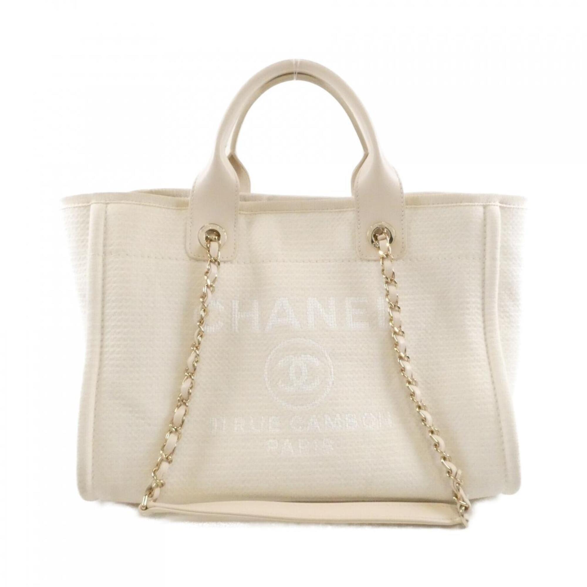 Chanel Ivory Ivory Handbag Pouch (Pre-Owned)