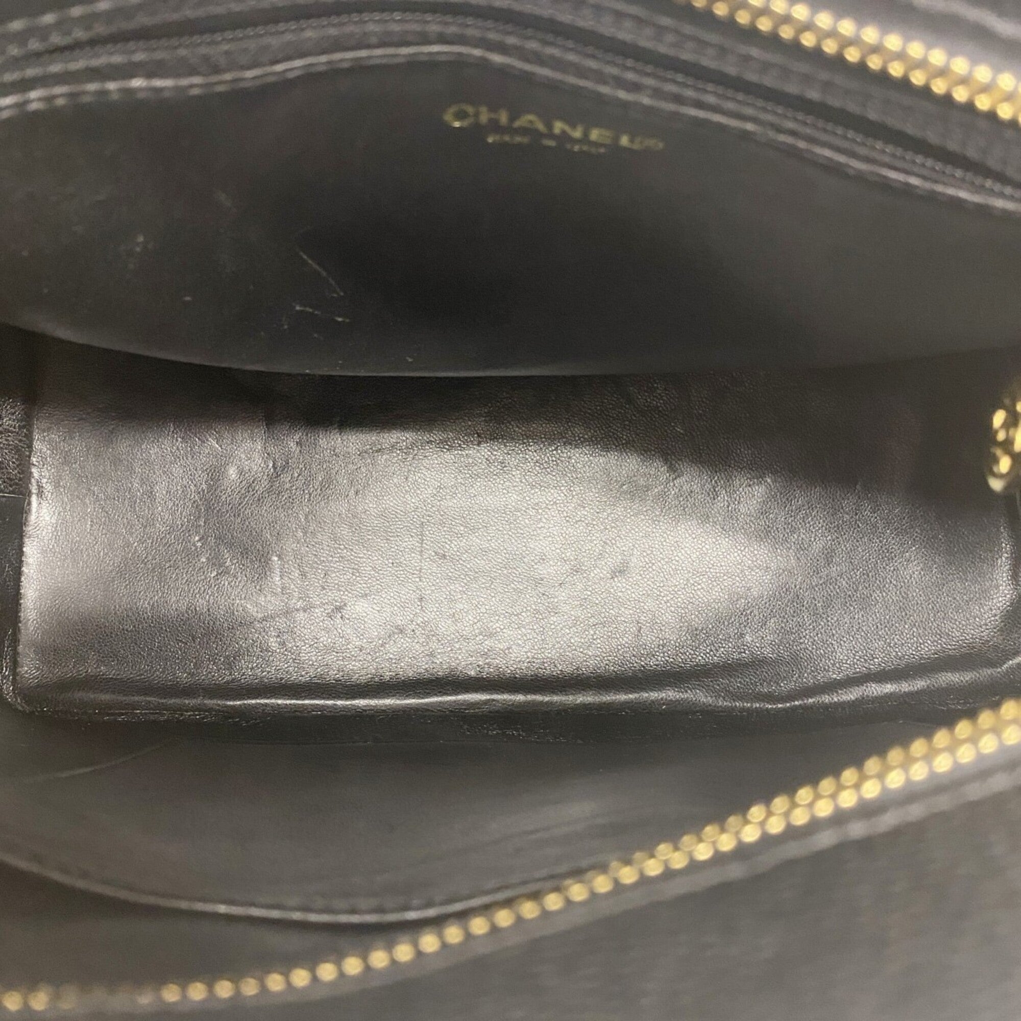Chanel Black Grained Calfskin Tote Bag (Pre-Owned)