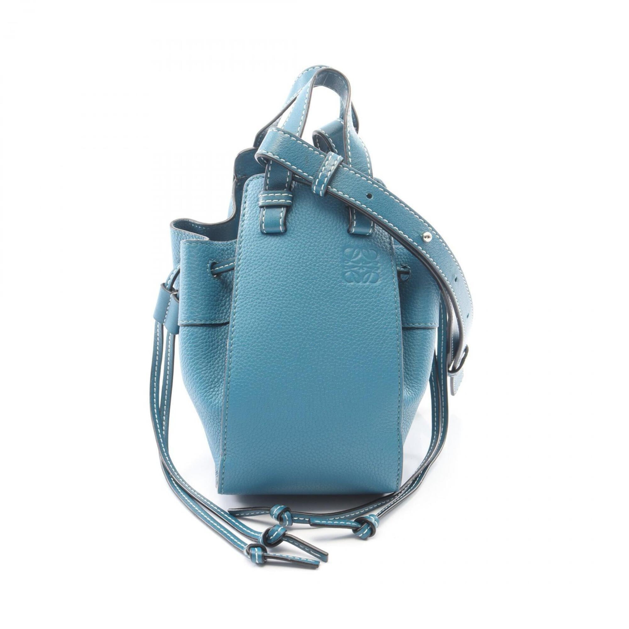 Loewe Green Leather Handbag (Pre-Owned)