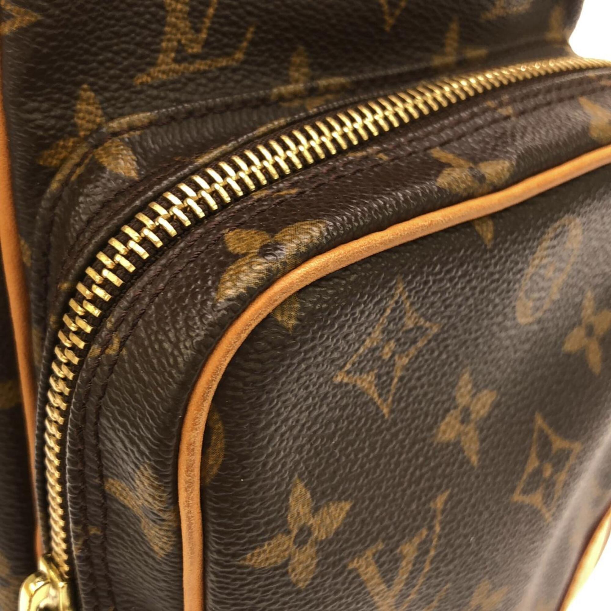 Louis Vuitton Marron Coated Canvas Shoulder Bag (Pre-Owned)