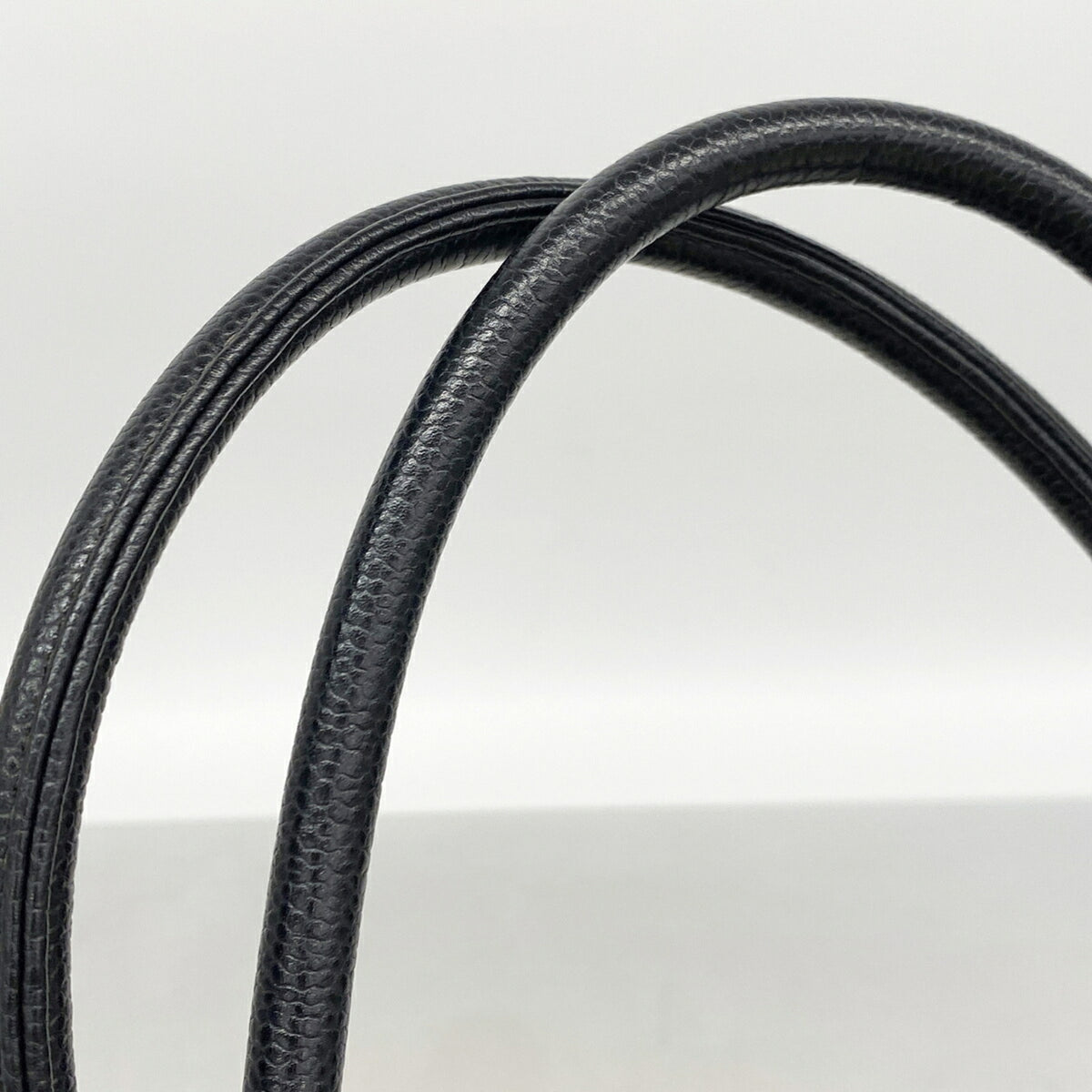 Chanel Black Grained Calfskin Tote Bag (Pre-Owned)