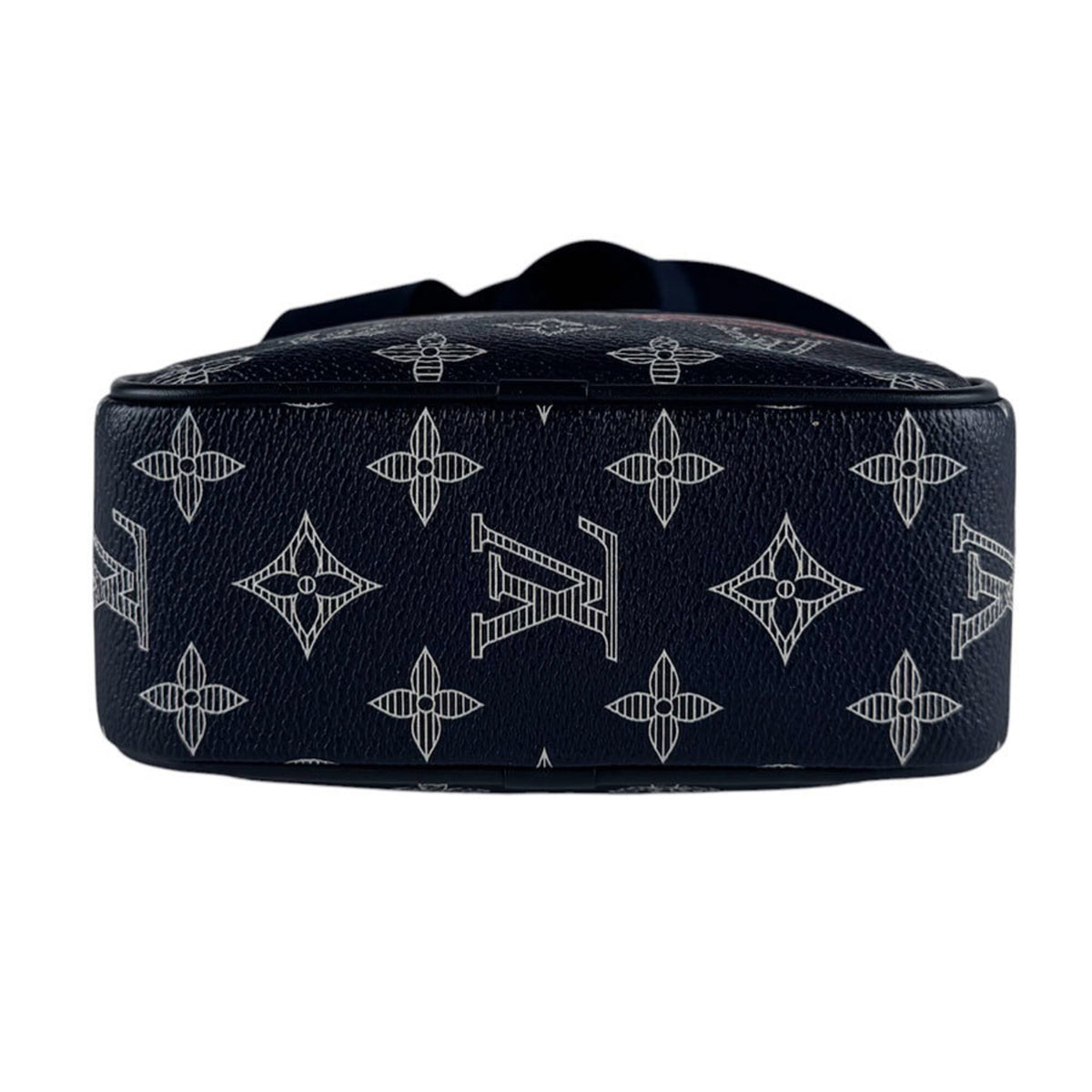 Louis Vuitton Navy Shoulder Bag (Pre-Owned)