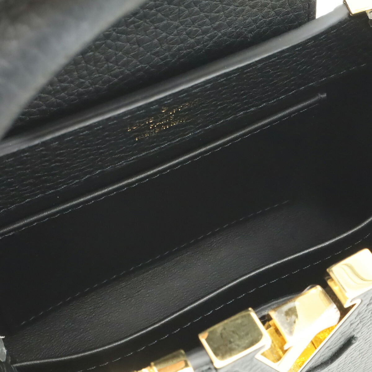 Louis Vuitton Black Noir Leather Handbag Shoulder Bag (Pre-Owned)