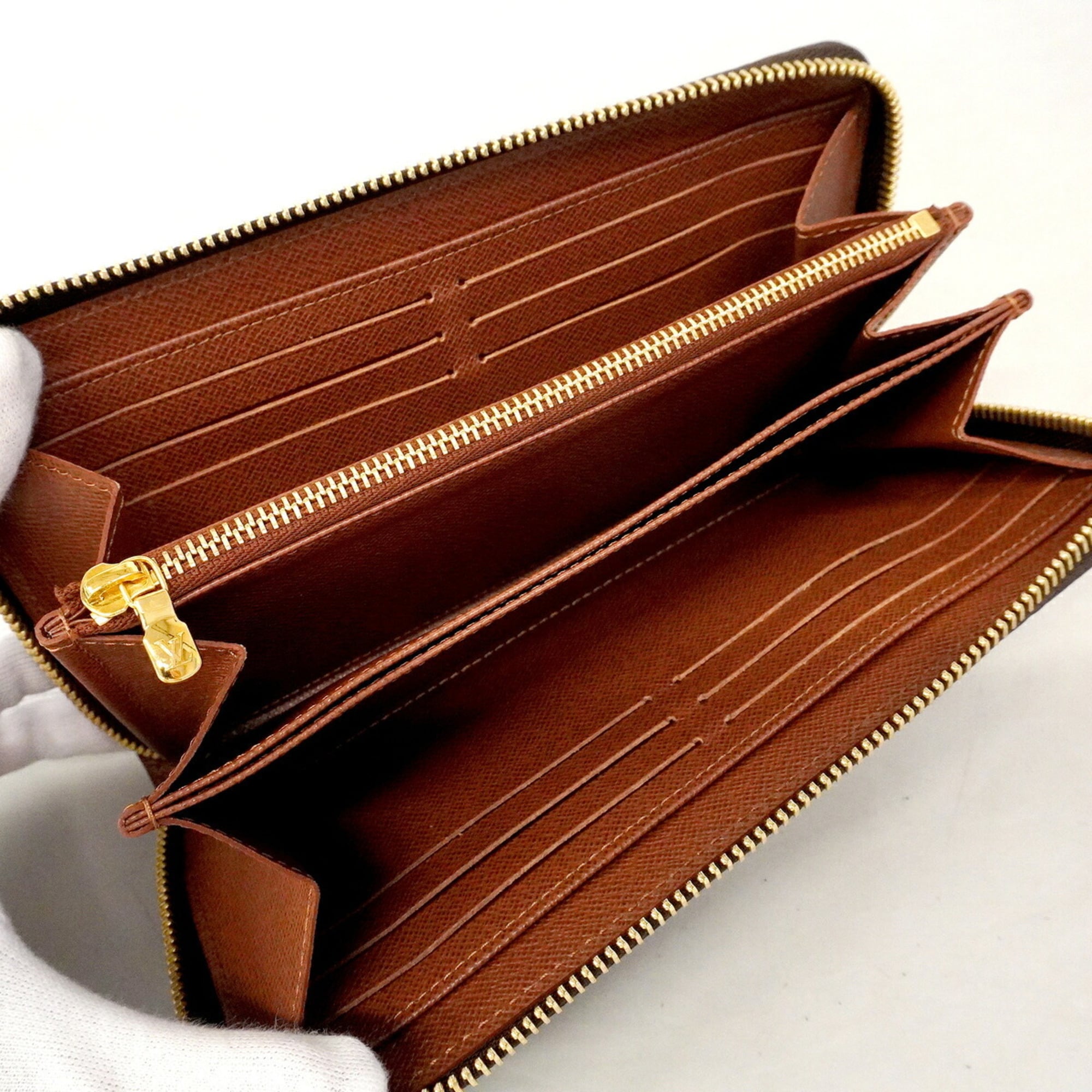 Louis Vuitton Brown Long Wallet (Bi-Fold) (Pre-Owned)