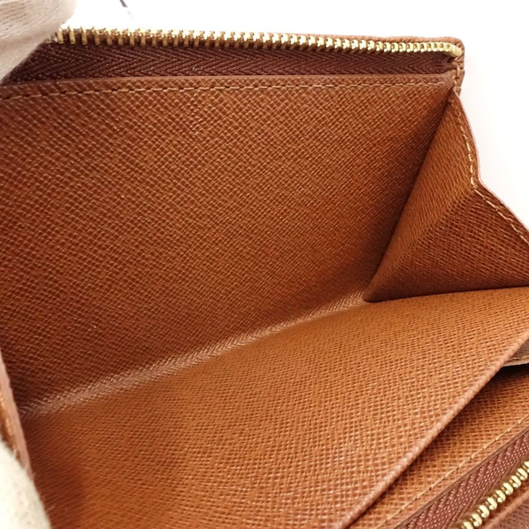 Louis Vuitton Monogram Brown Monogram Wallet (Bi-Fold) (Pre-Owned)