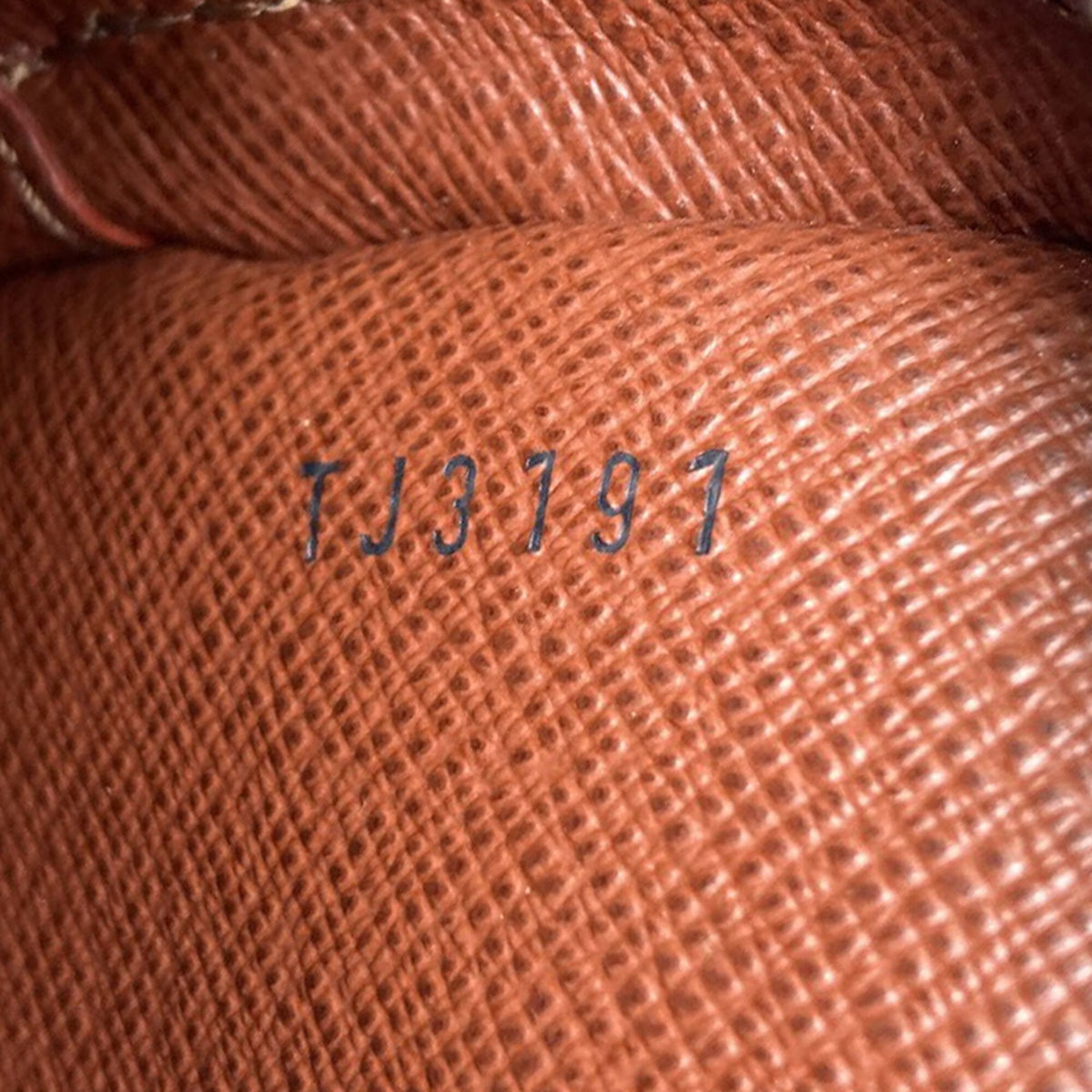 Louis Vuitton Monogram Monogram Shoulder Bag (Pre-Owned)