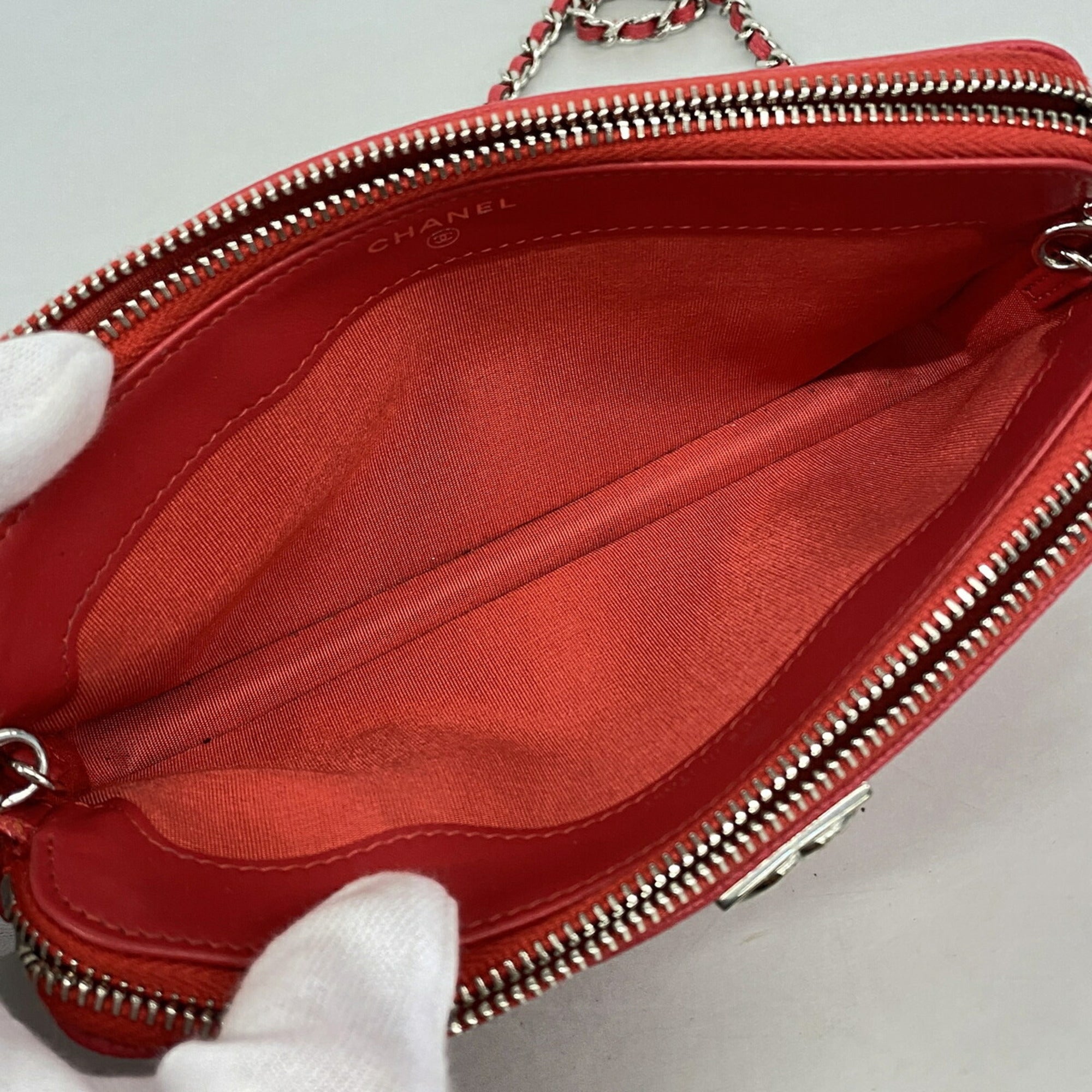 Chanel Red Color Grained Calfskin Shoulder Bag (Pre-Owned)