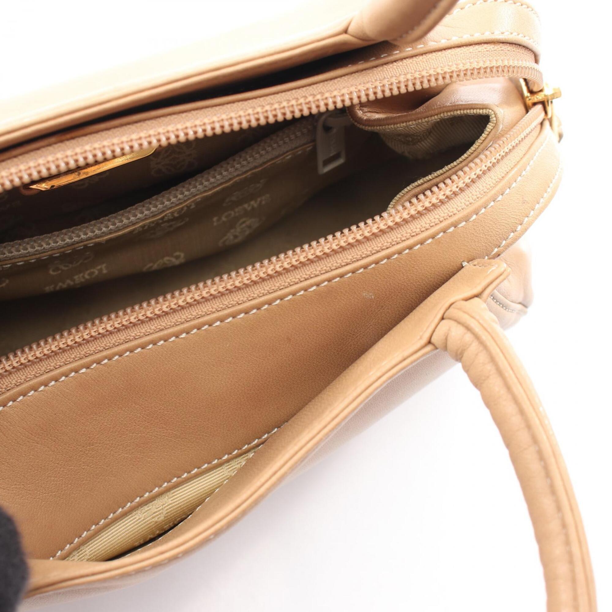 Loewe Beige Leather Handbag (Pre-Owned)