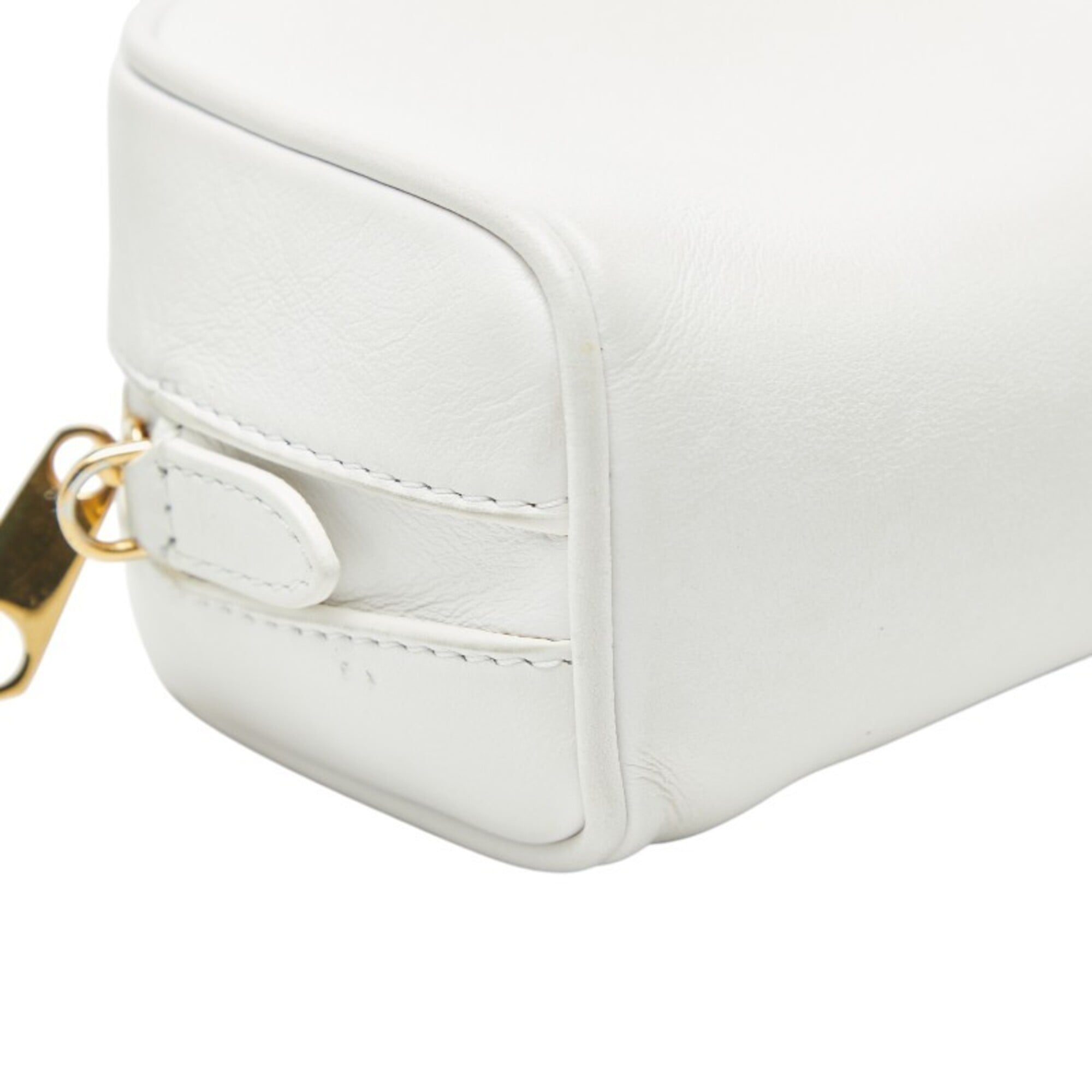 Burberry White Pochette Shoulder Bag (Pre-Owned)